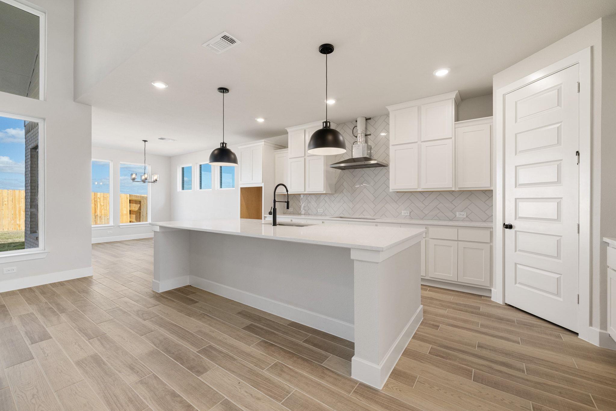 213 Horsemint Ln, Georgetown, TX 78633