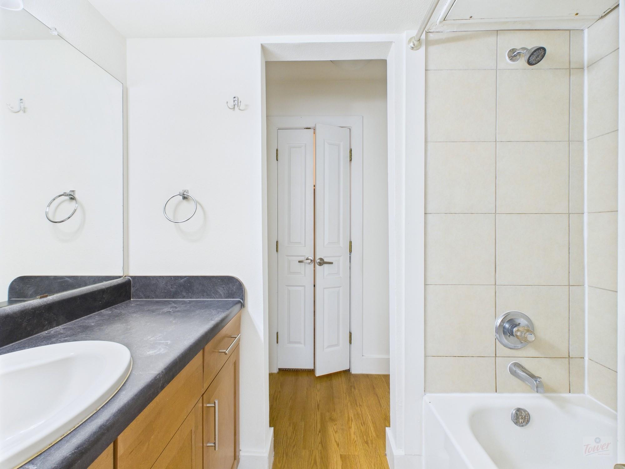 711 W 32nd St # 131, Austin, TX 78705