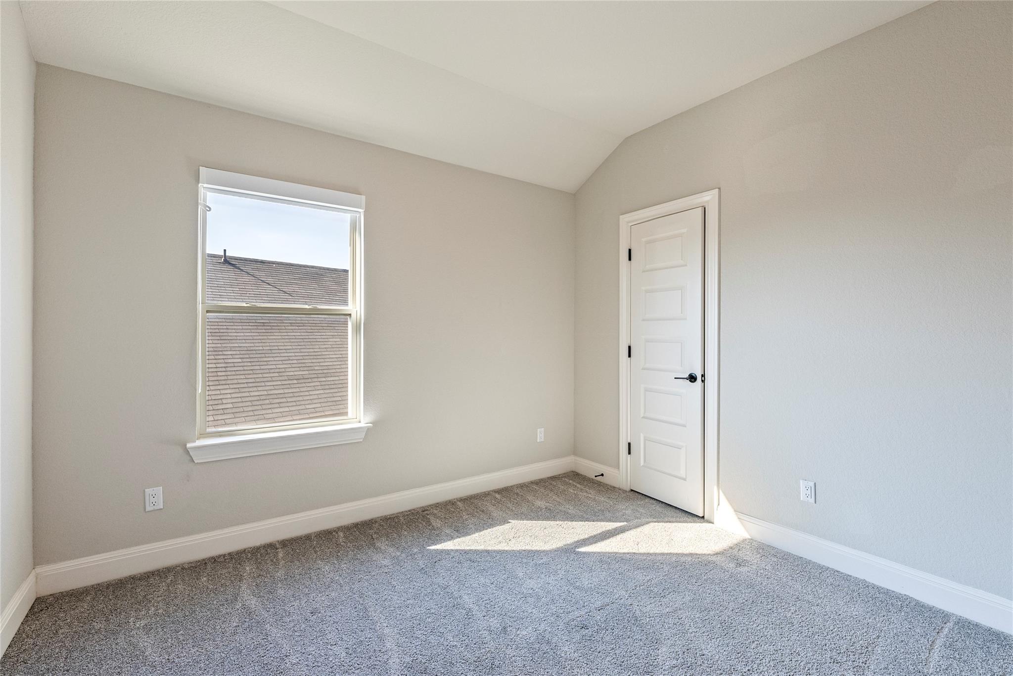 104 Sugarberry Dr, Buda, TX 78610