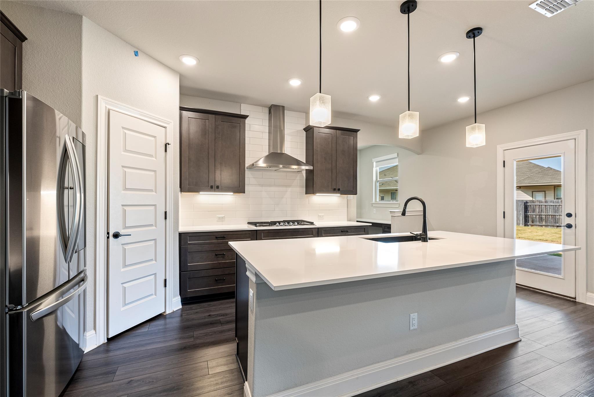 104 Sugarberry Dr, Buda, TX 78610