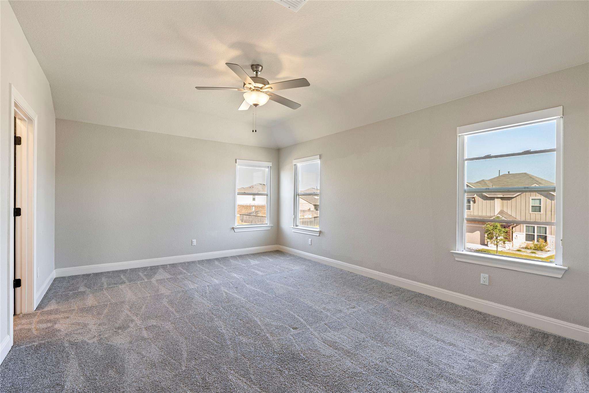 104 Sugarberry Dr, Buda, TX 78610