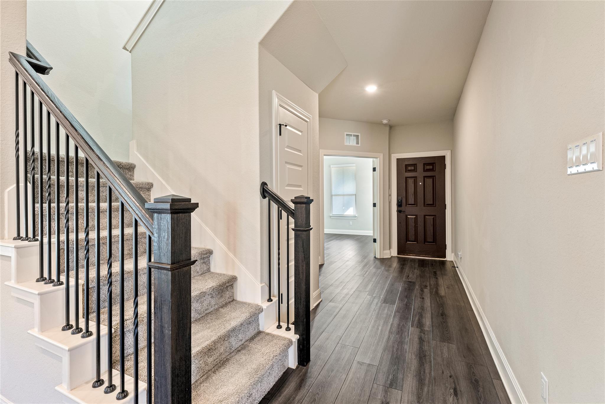 104 Sugarberry Dr, Buda, TX 78610