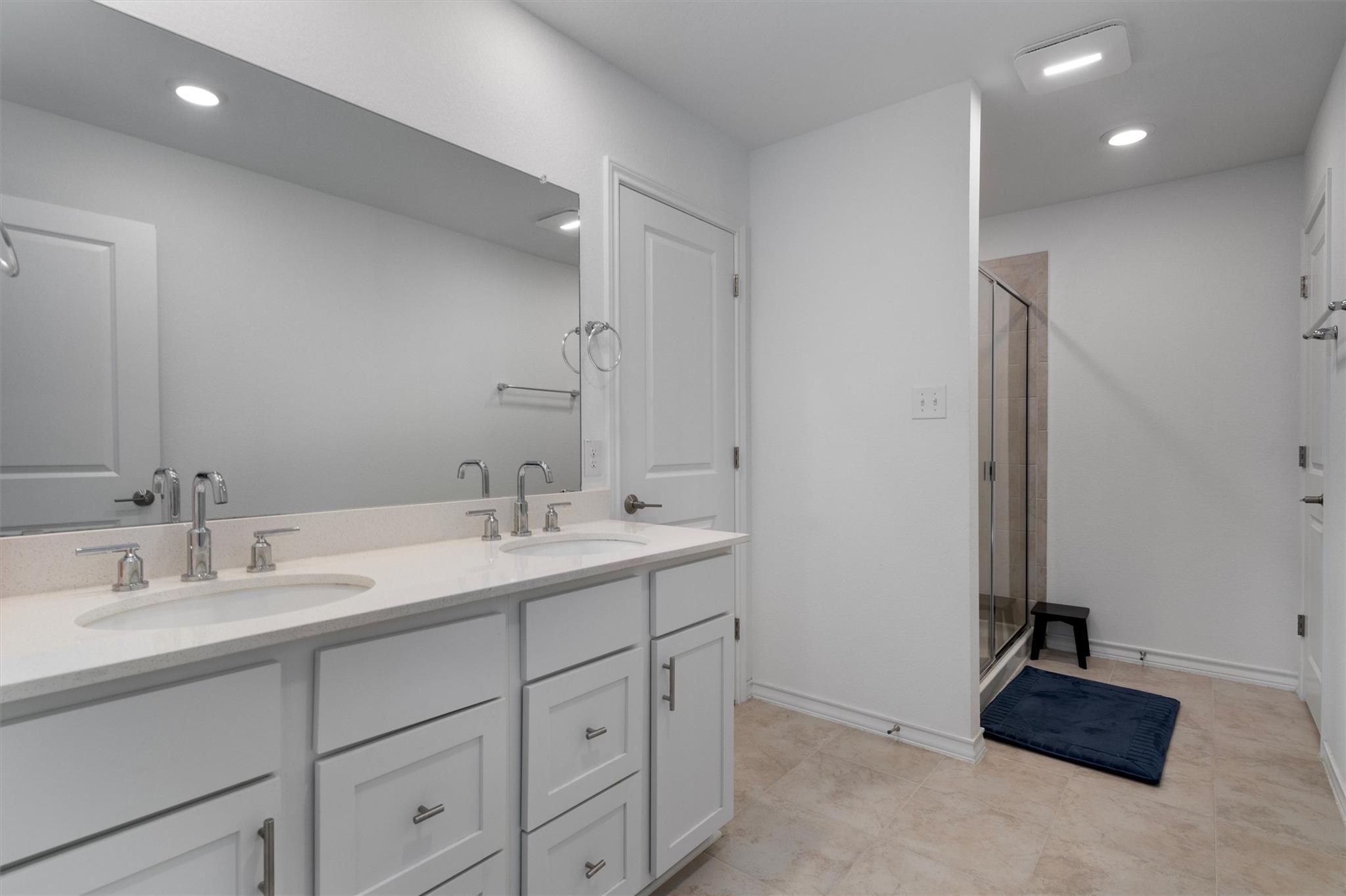 102 Gracie Way, Hutto, TX 78634