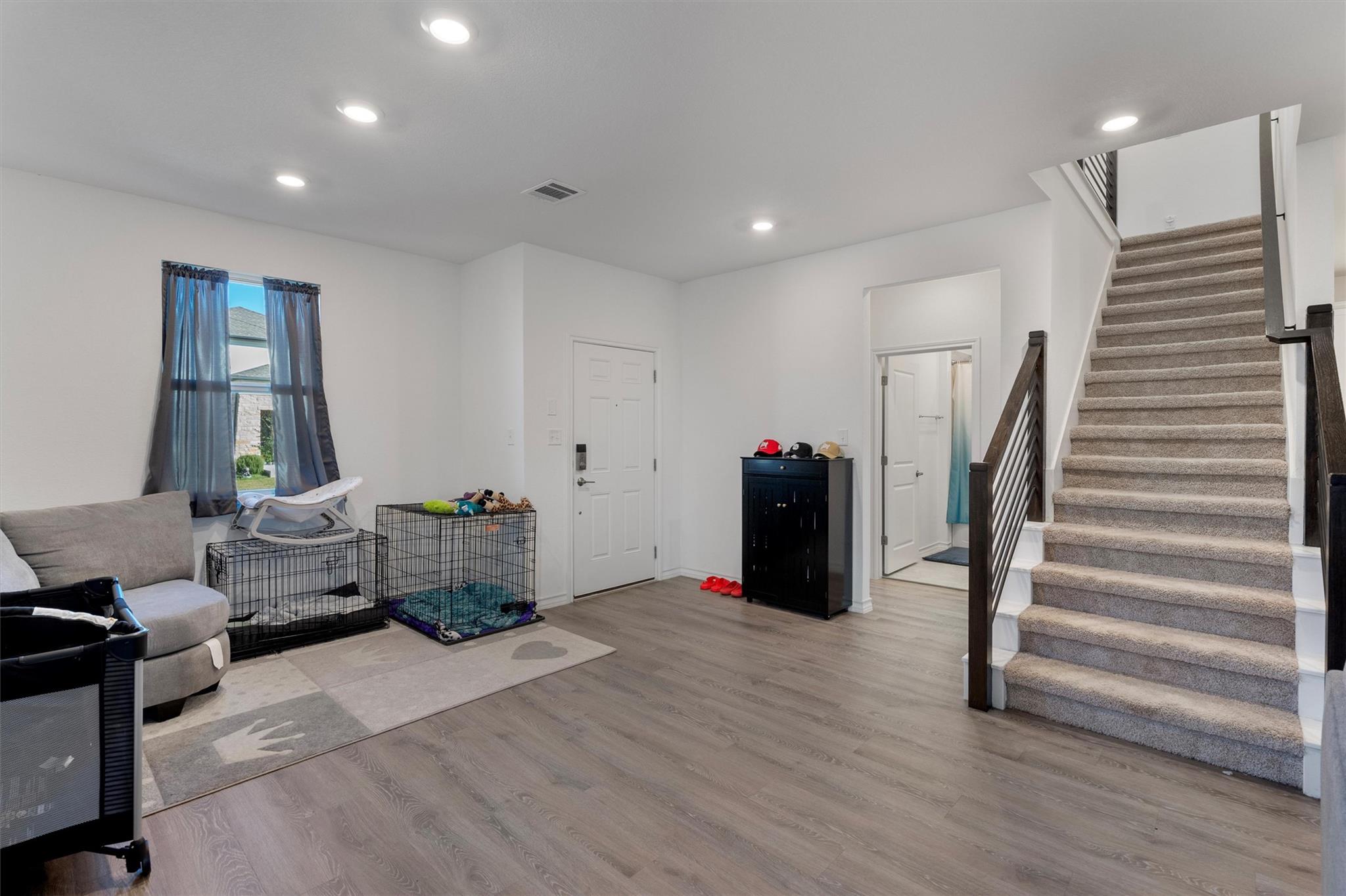 102 Gracie Way, Hutto, TX 78634