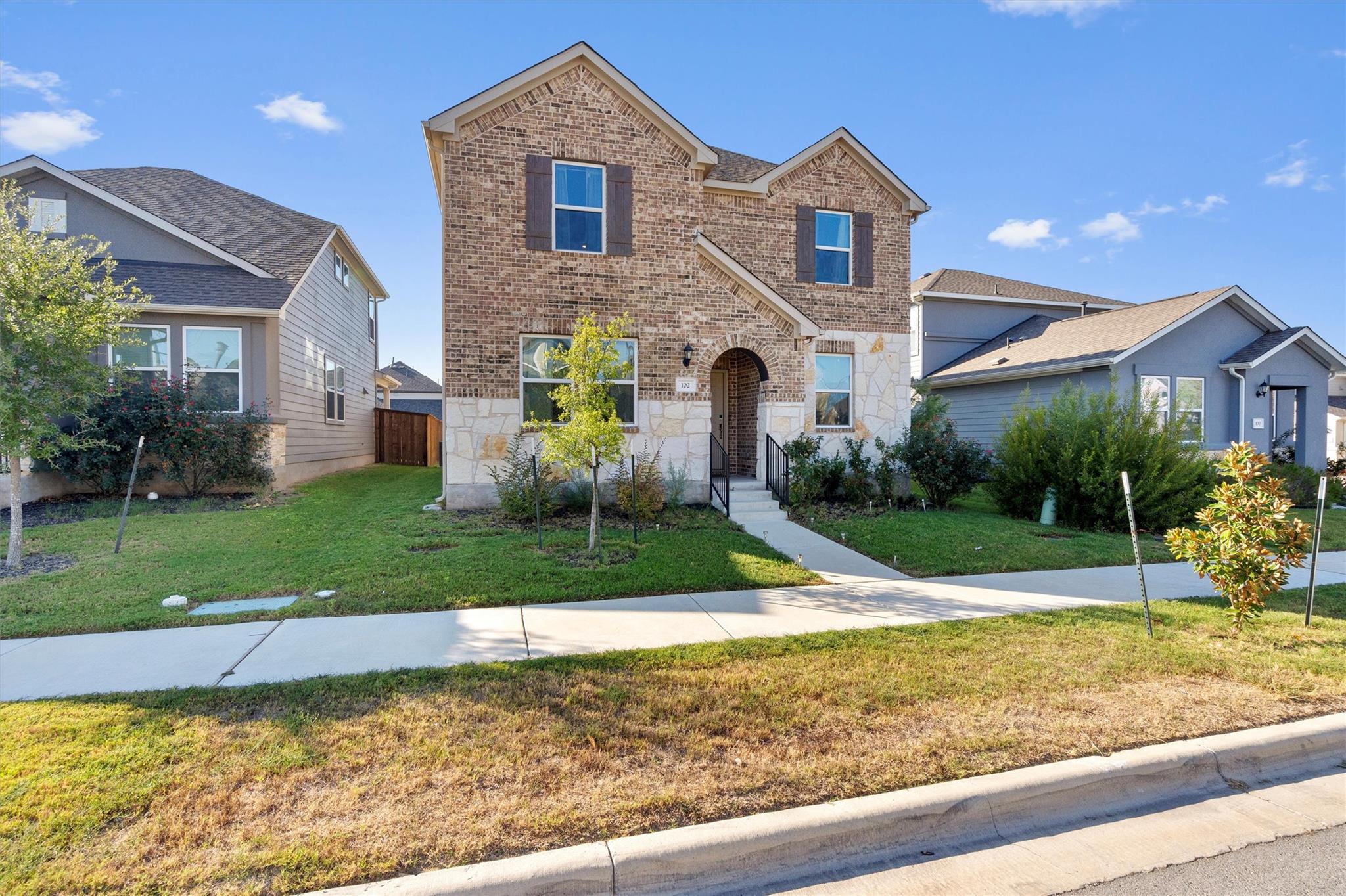 102 Gracie Way, Hutto, TX 78634