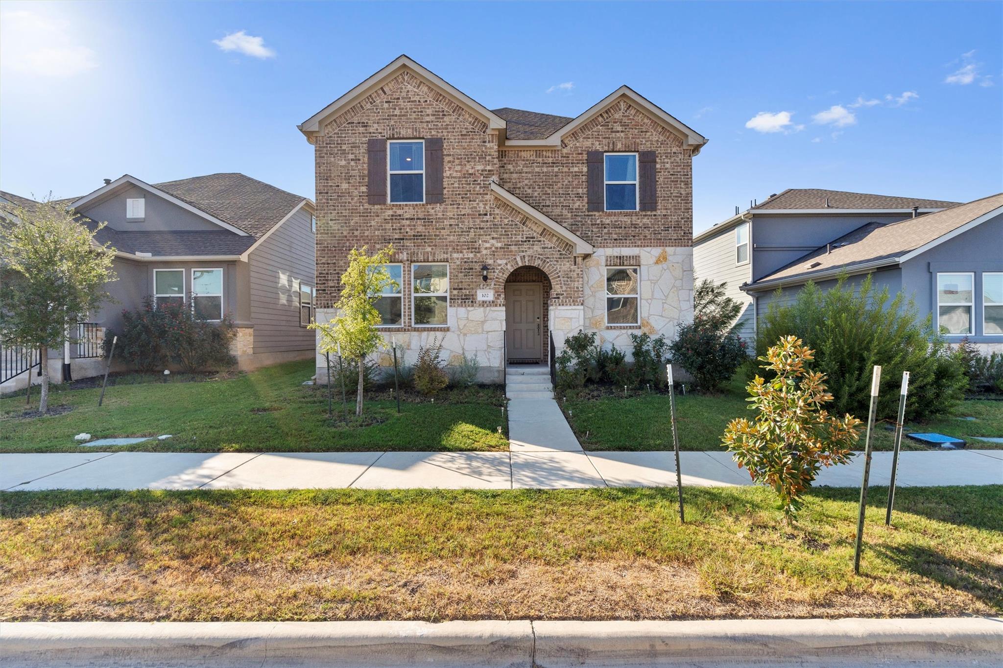 102 Gracie Way, Hutto, TX 78634