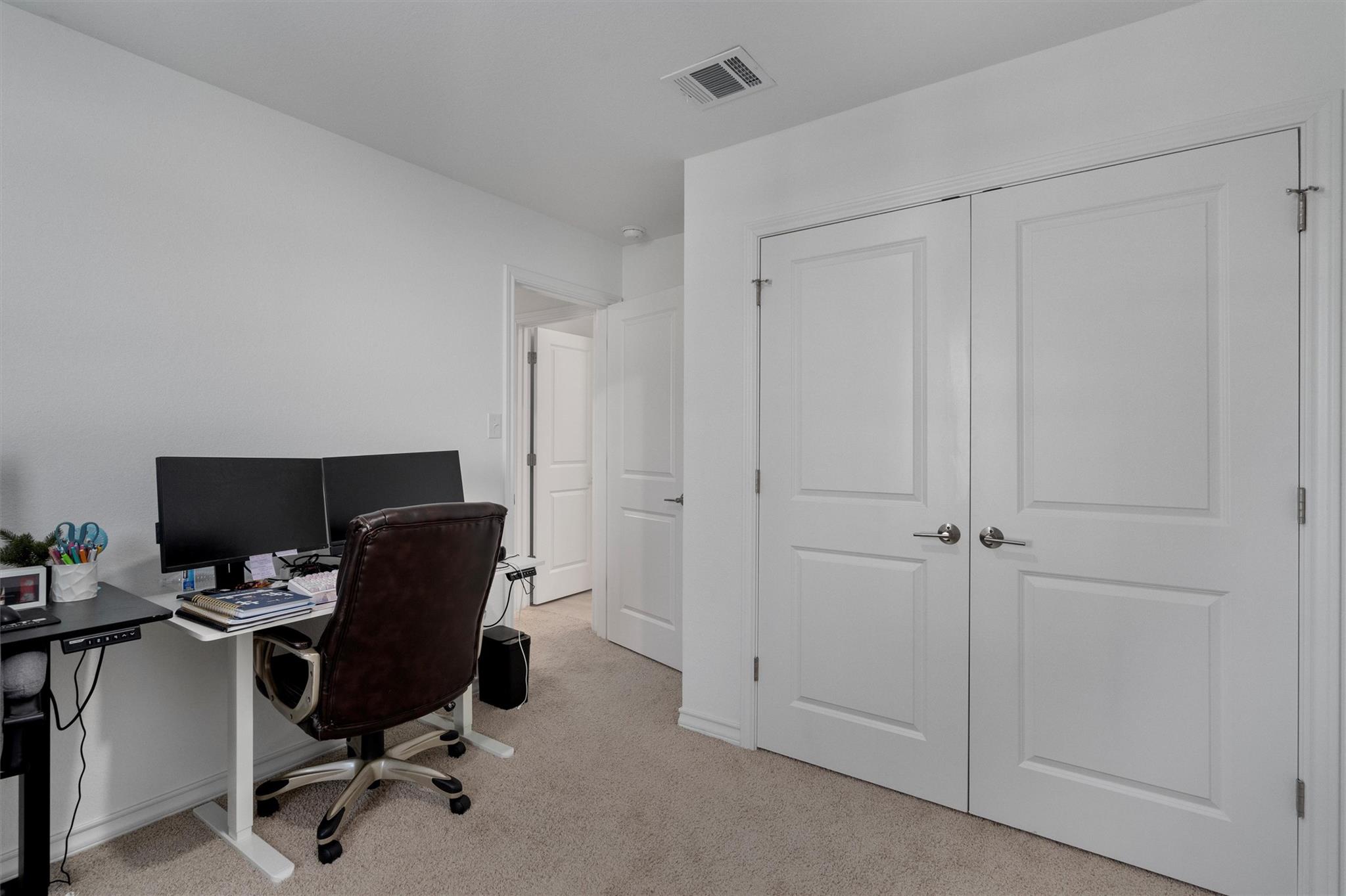 102 Gracie Way, Hutto, TX 78634