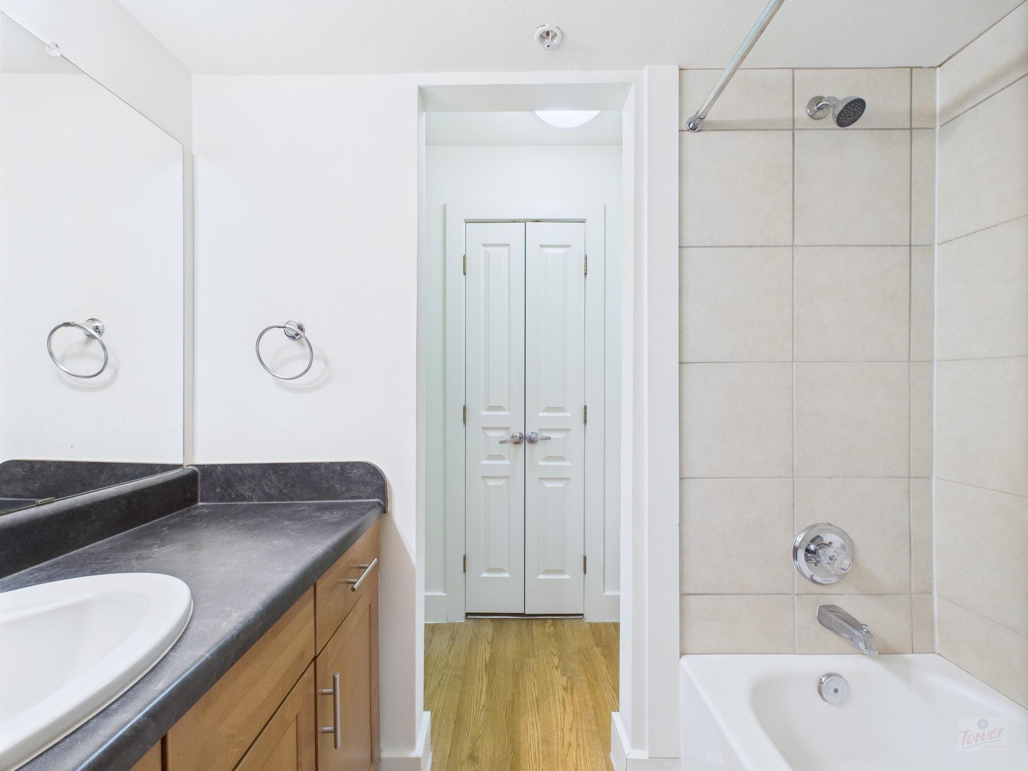 711 W 32nd St # 139, Austin, TX 78705