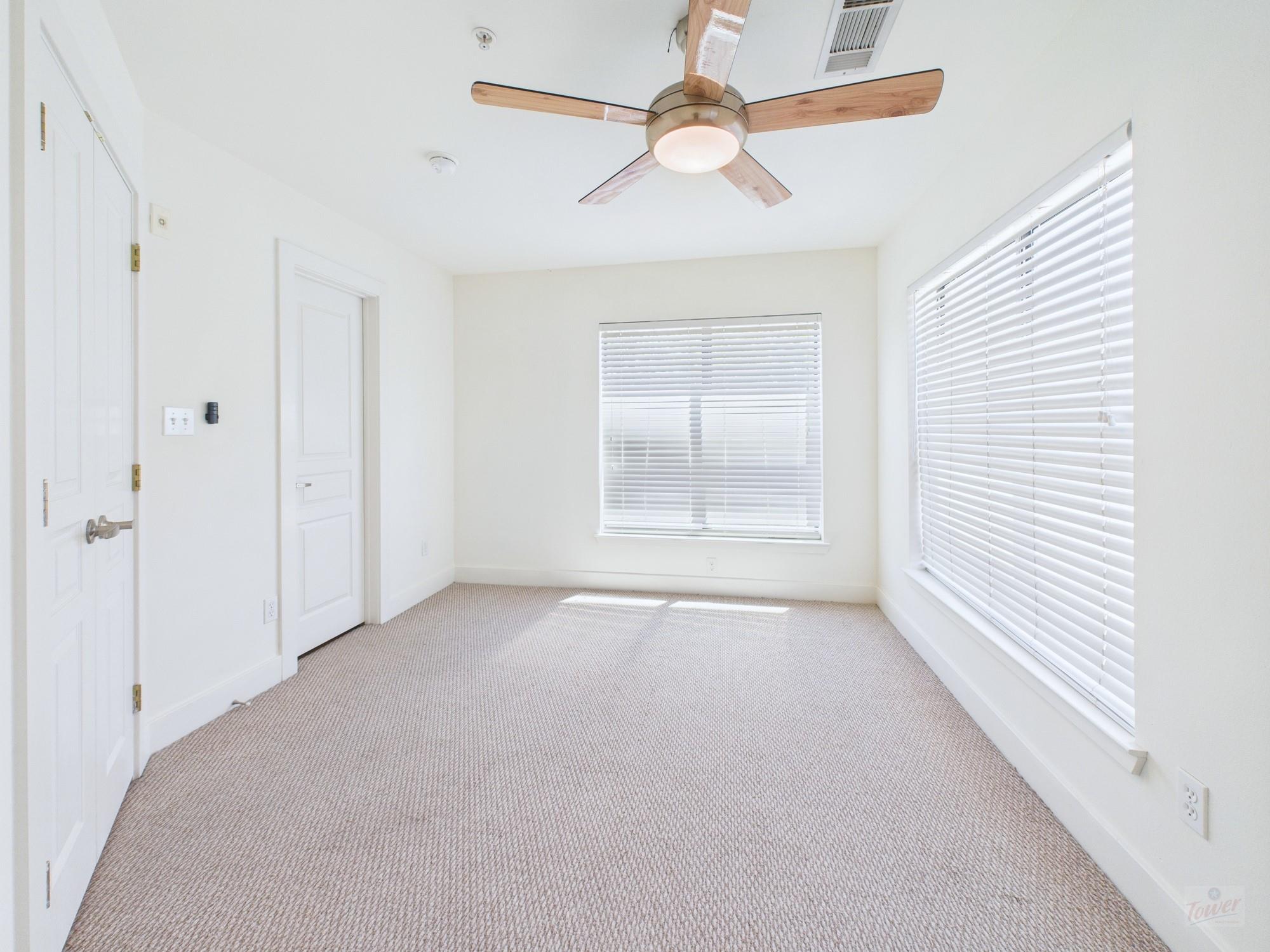 711 W 32nd St # 139, Austin, TX 78705