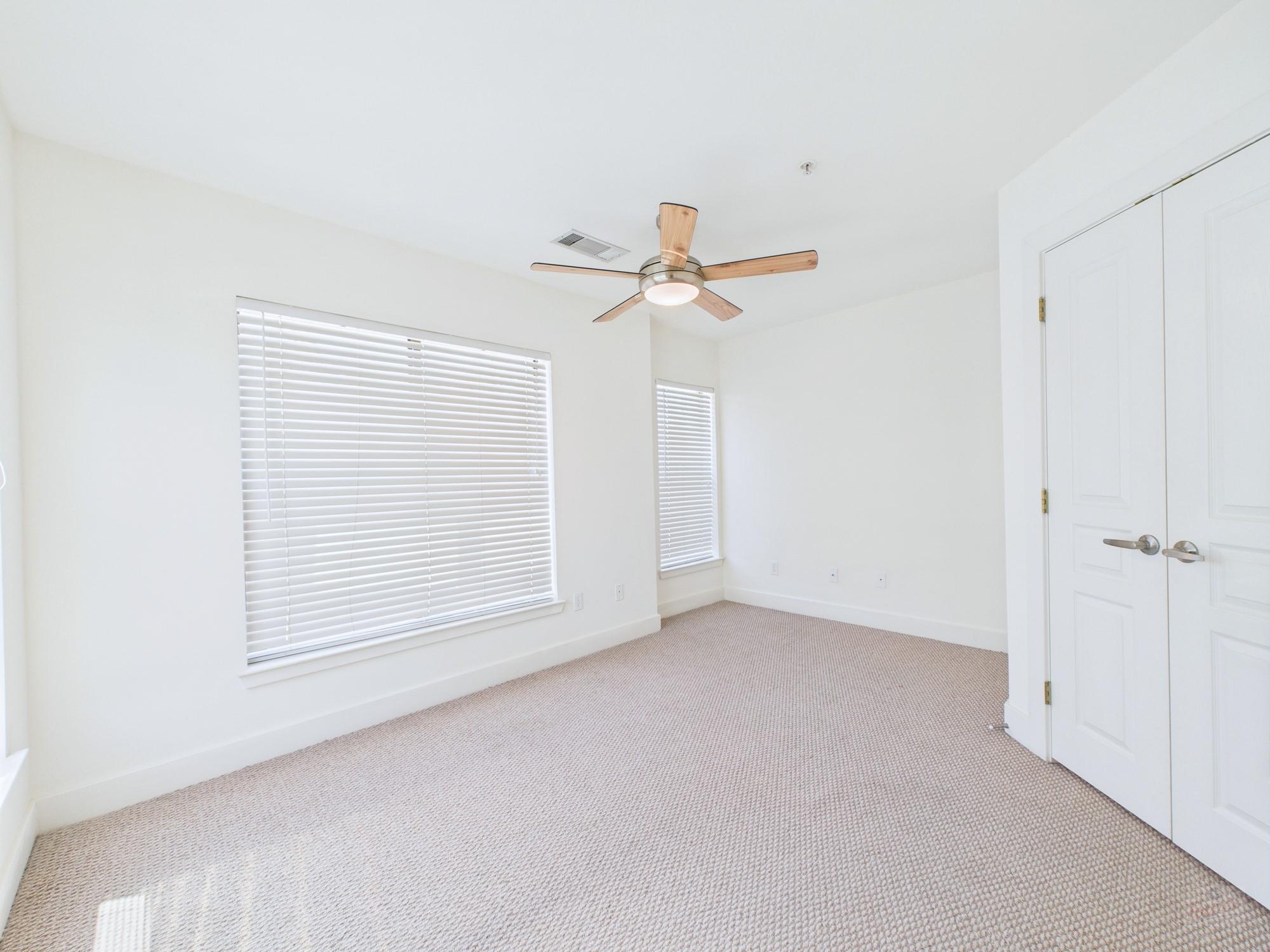 711 W 32nd St # 139, Austin, TX 78705