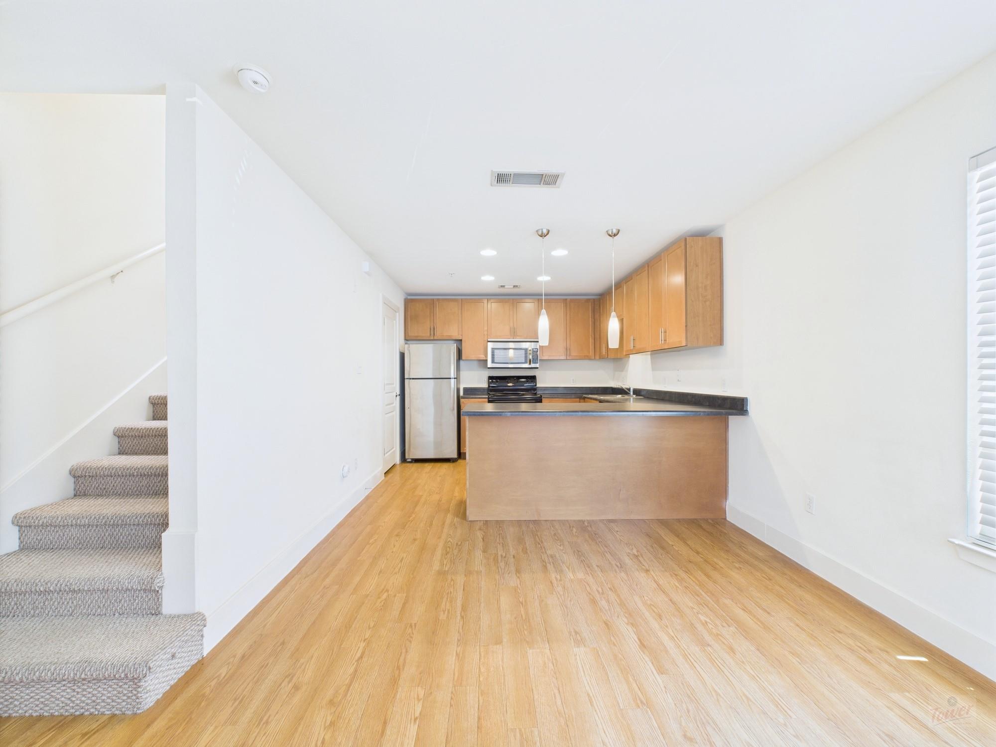 711 W 32nd St # 139, Austin, TX 78705