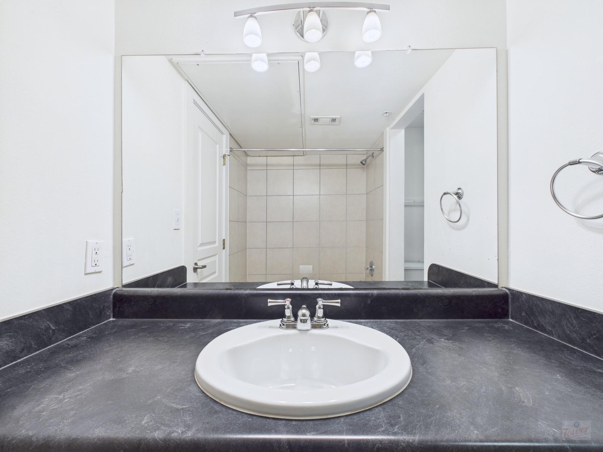 711 W 32nd St # 139, Austin, TX 78705