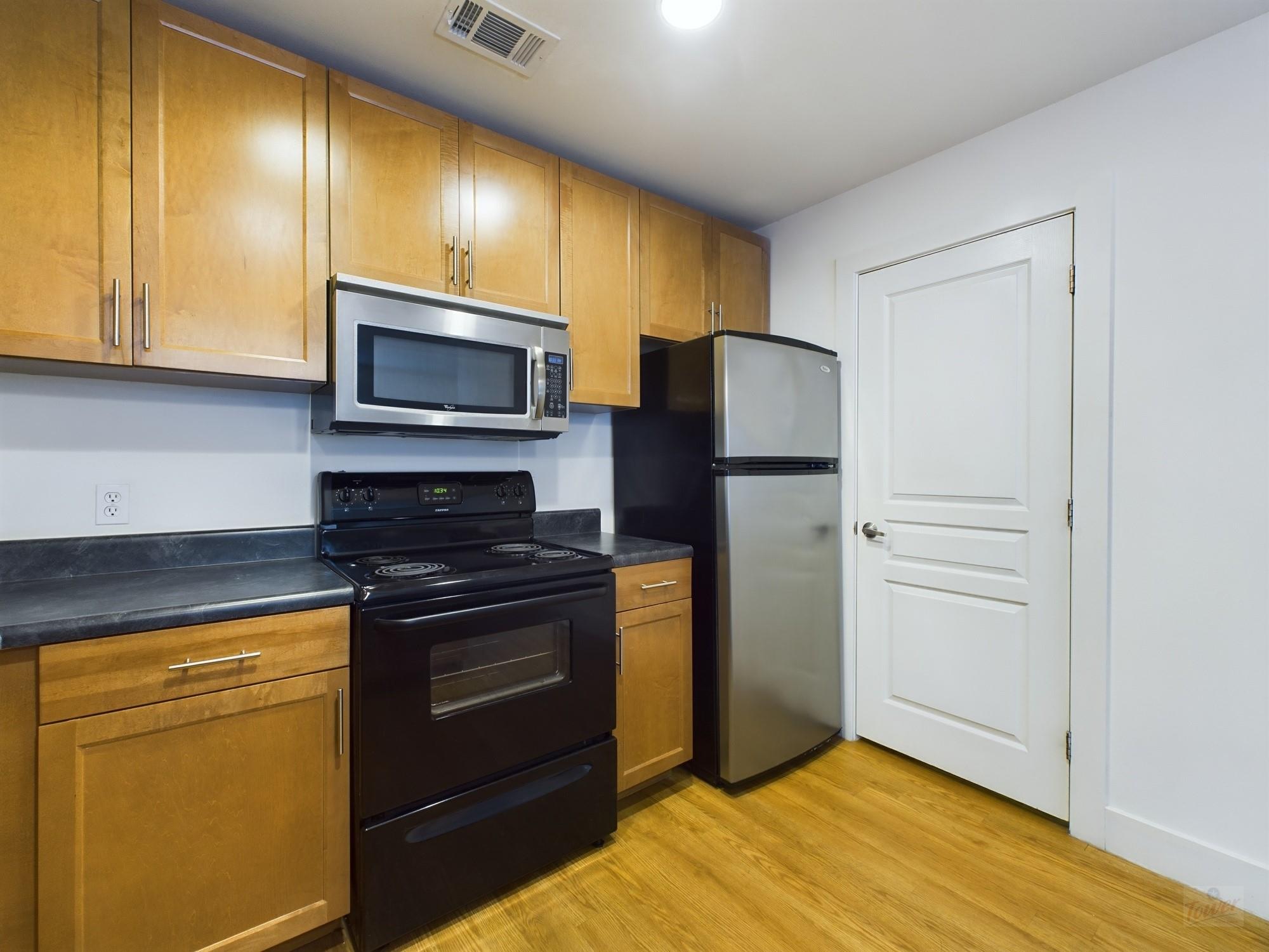 711 W 32nd St # 143, Austin, TX 78705