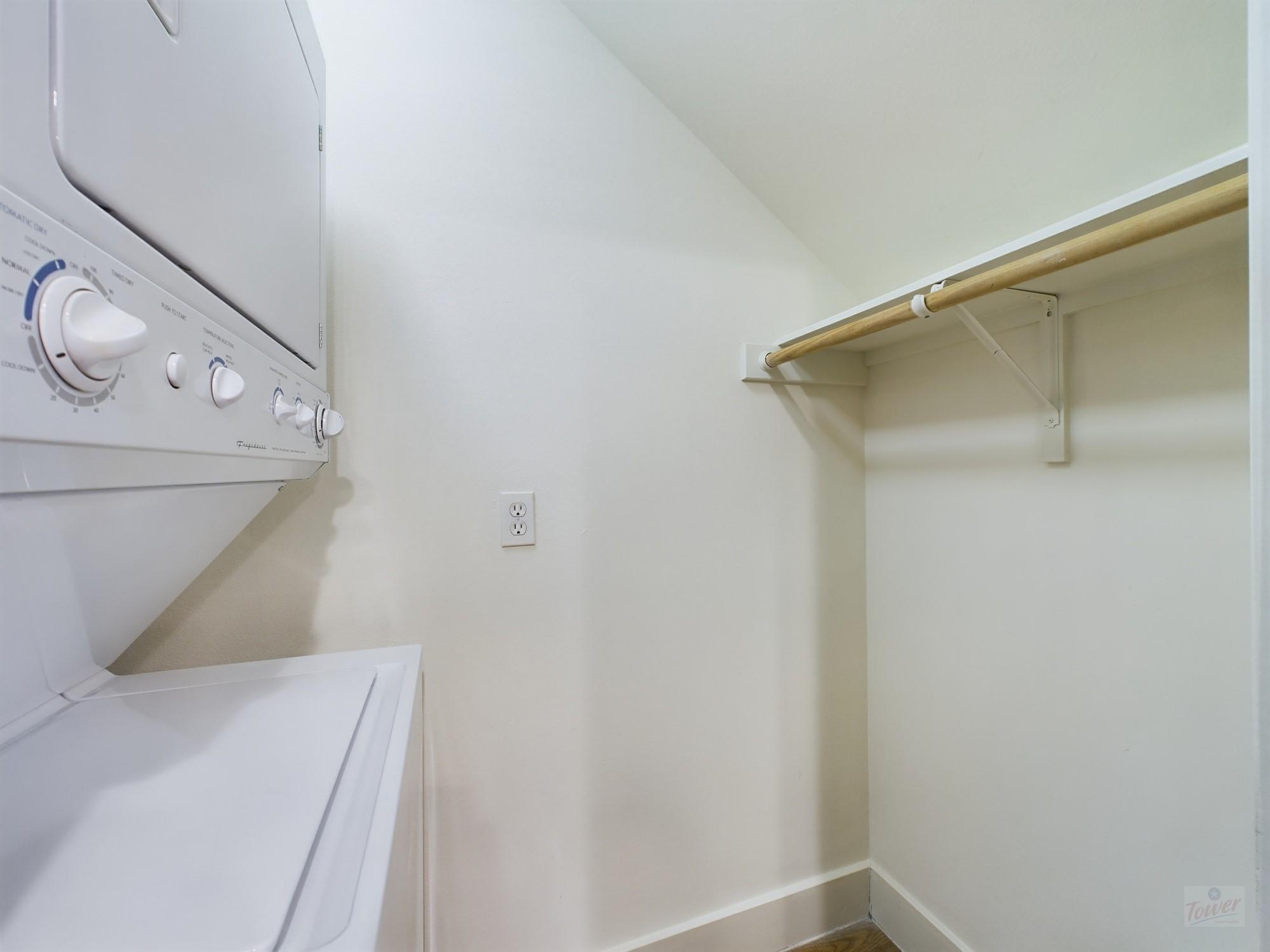 711 W 32nd St # 143, Austin, TX 78705