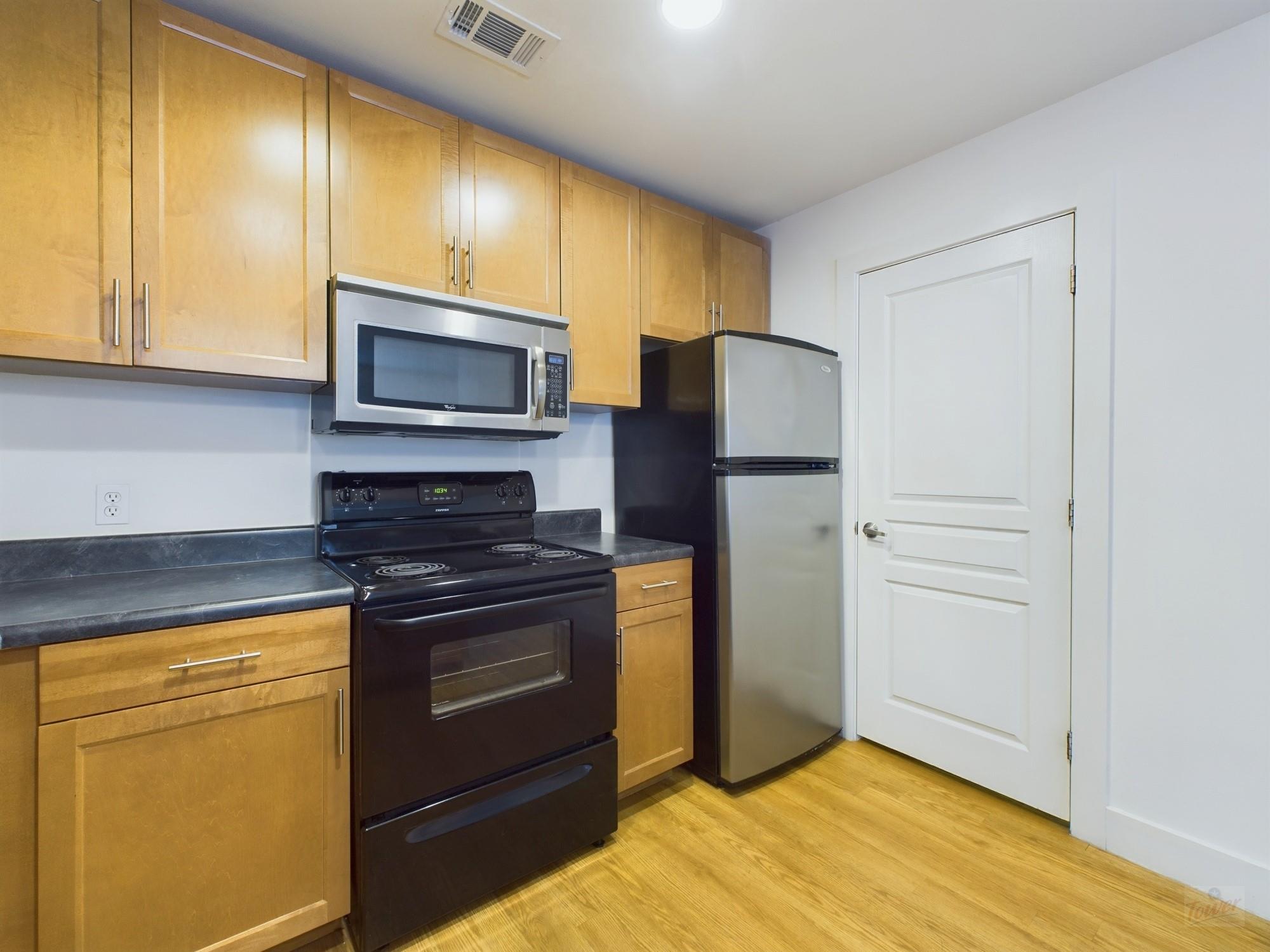 711 W 32nd St # 143, Austin, TX 78705