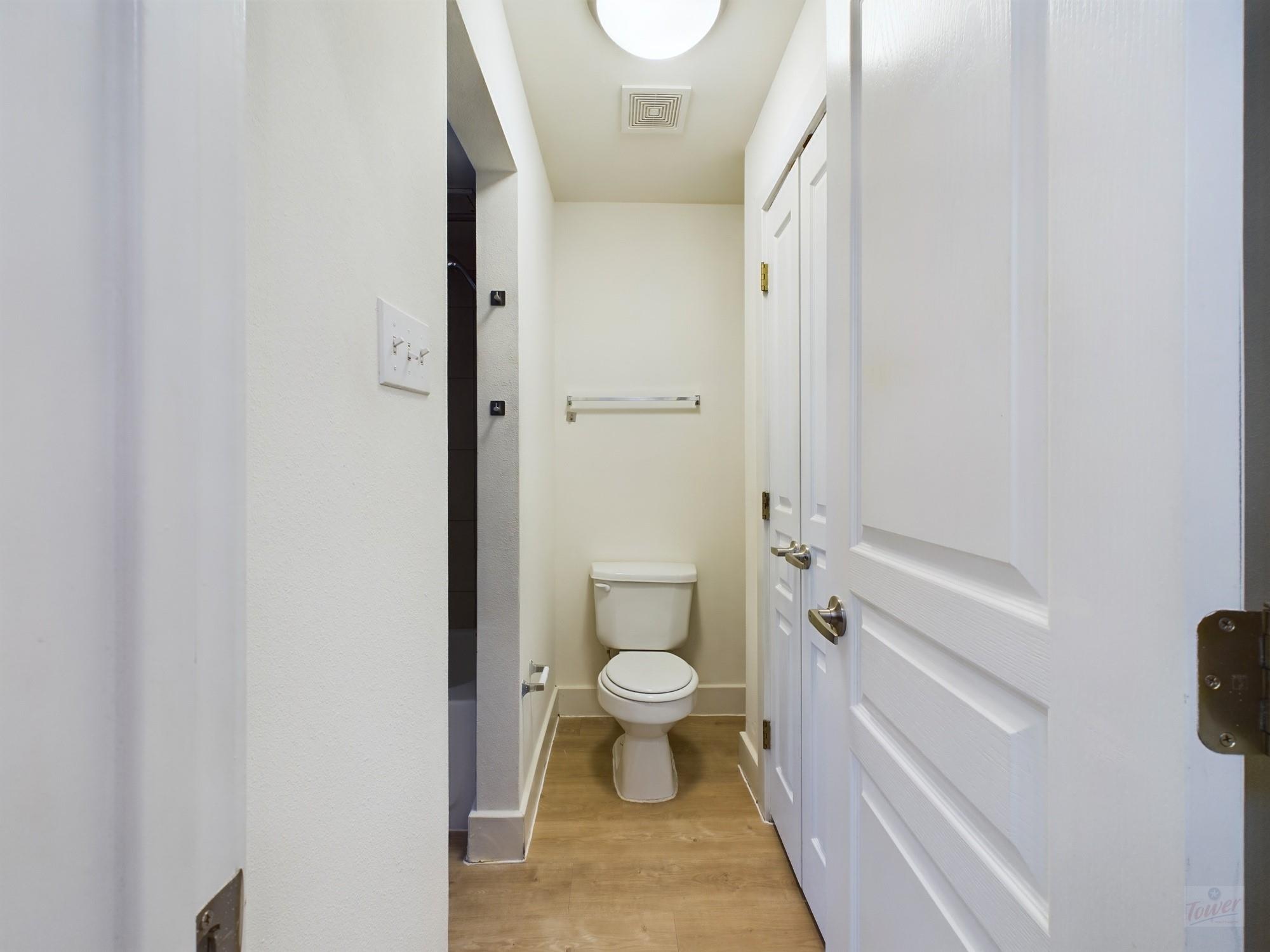 711 W 32nd St # 143, Austin, TX 78705