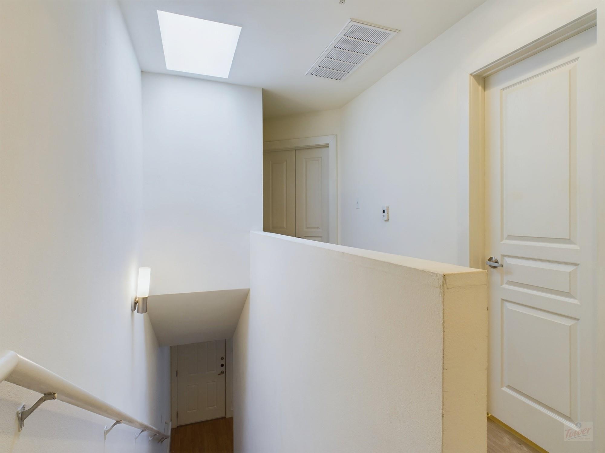 711 W 32nd St # 143, Austin, TX 78705