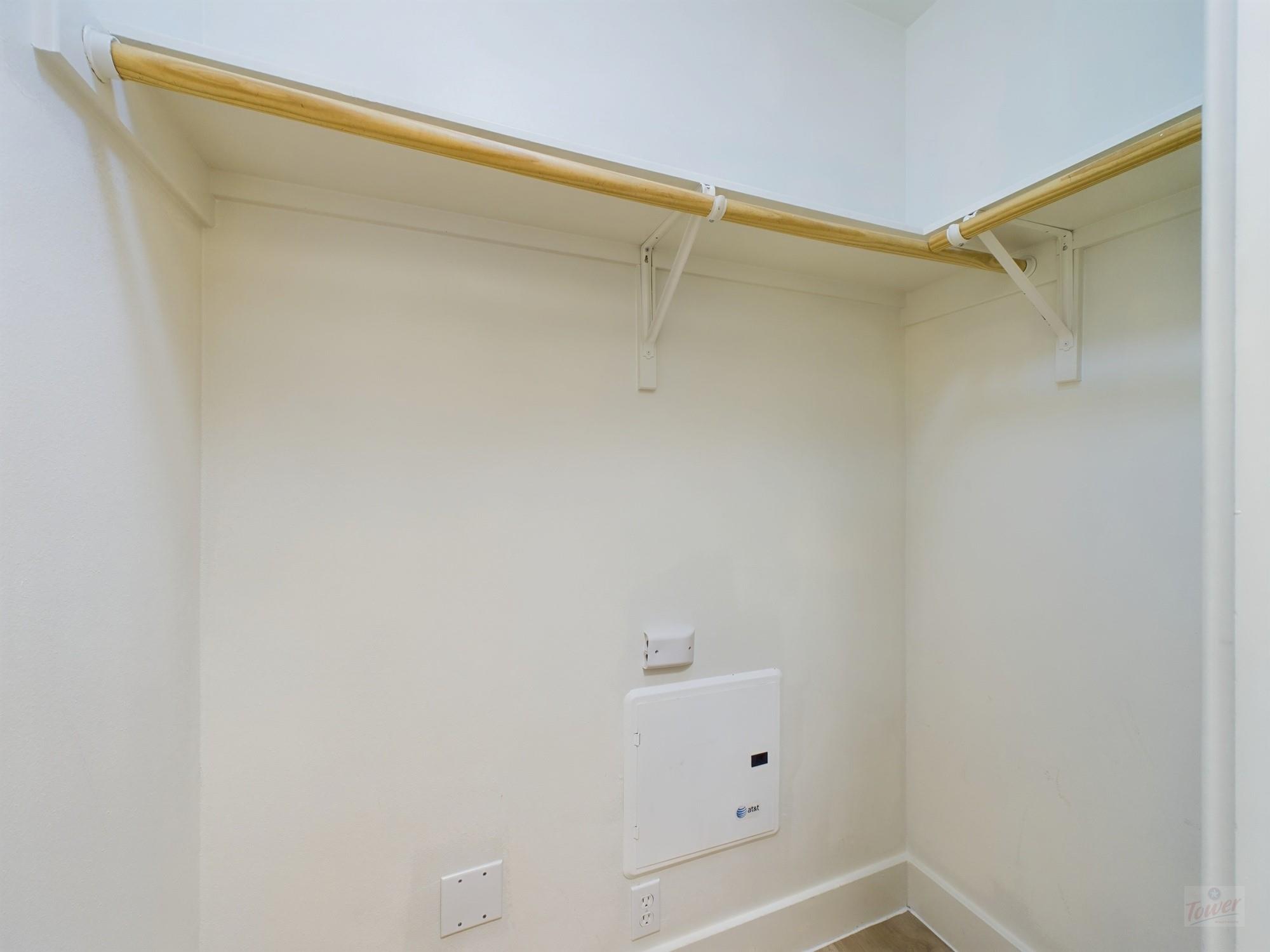 711 W 32nd St # 143, Austin, TX 78705