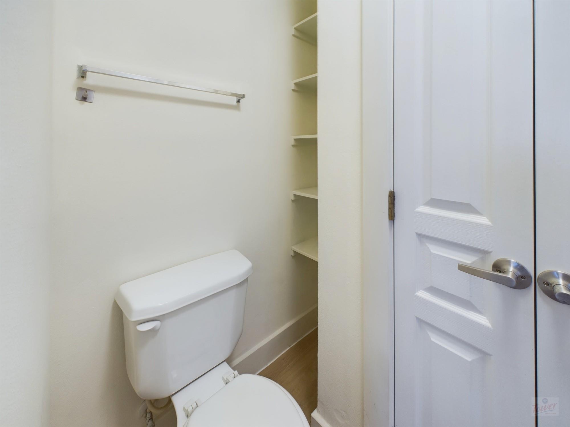 711 W 32nd St # 143, Austin, TX 78705