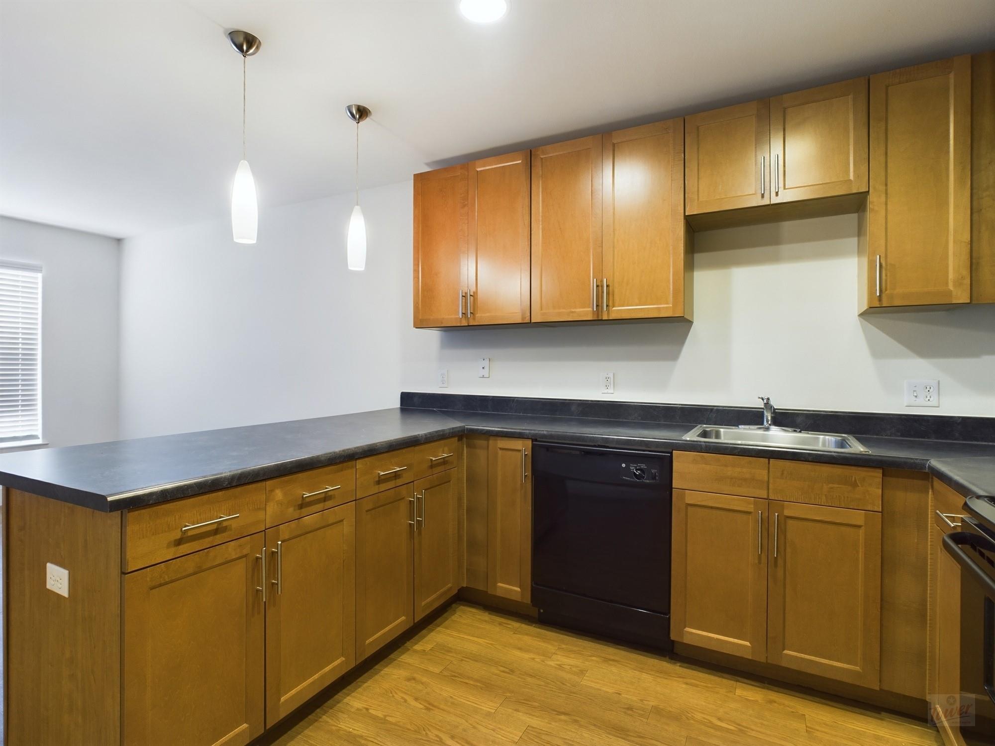 711 W 32nd St # 143, Austin, TX 78705