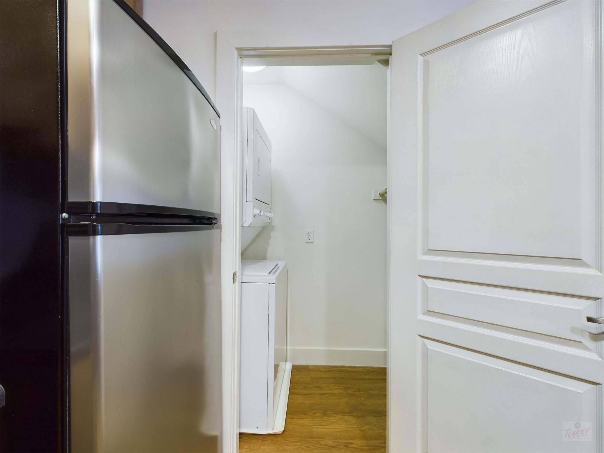 711 W 32nd St # 143, Austin, TX 78705