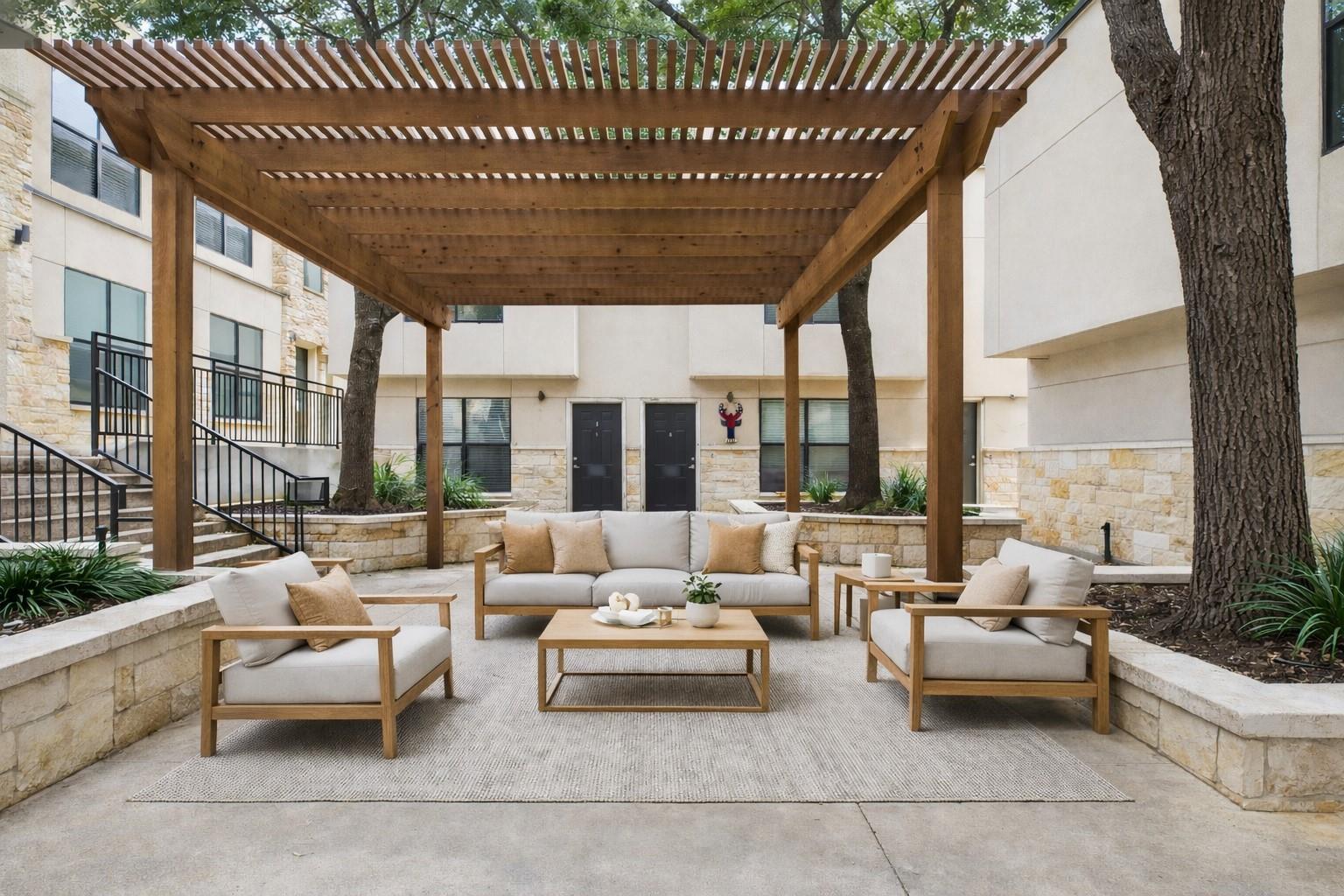 711 W 32nd St # 143, Austin, TX 78705