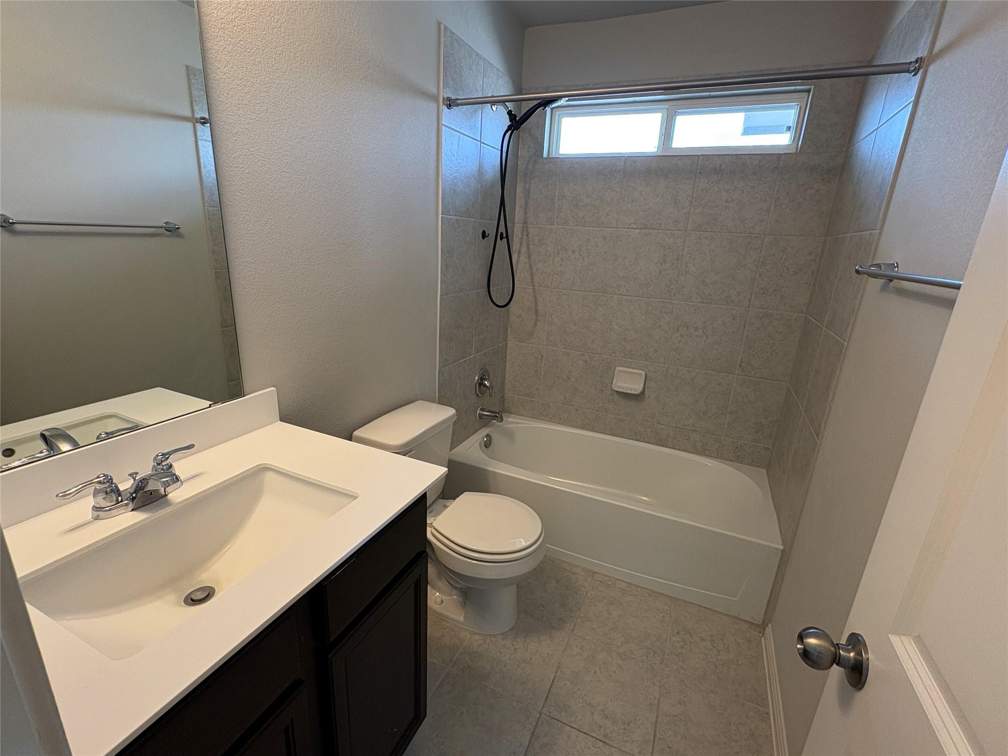 2924 Brand Iron Dr, San Marcos, TX 78666