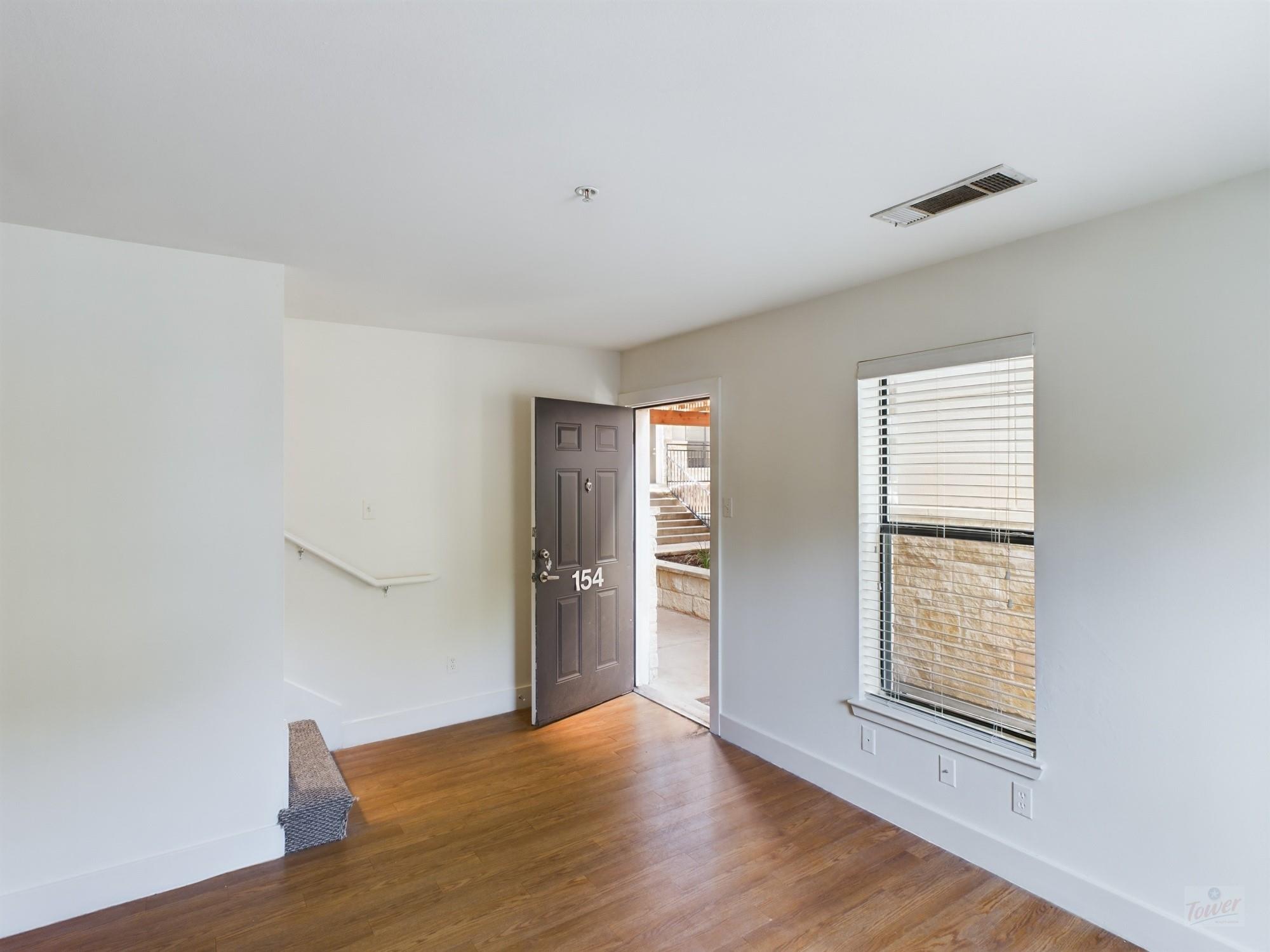 711 W 32 St # 154, Austin, TX 78705