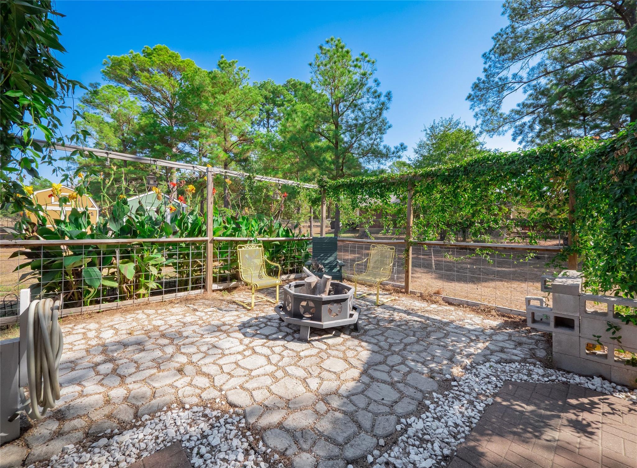 228 Old Firetower Rd, Bastrop, TX 78602