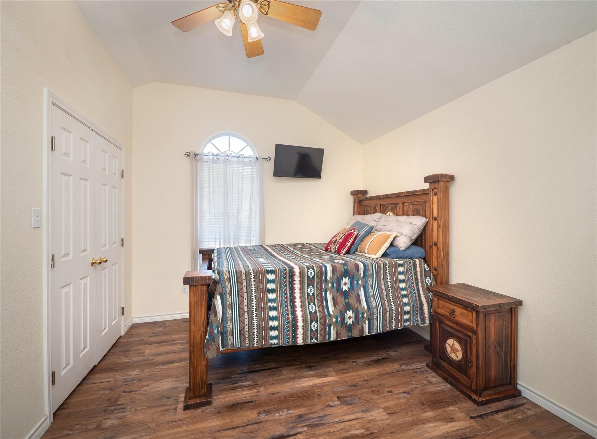 228 Old Firetower Rd, Bastrop, TX 78602