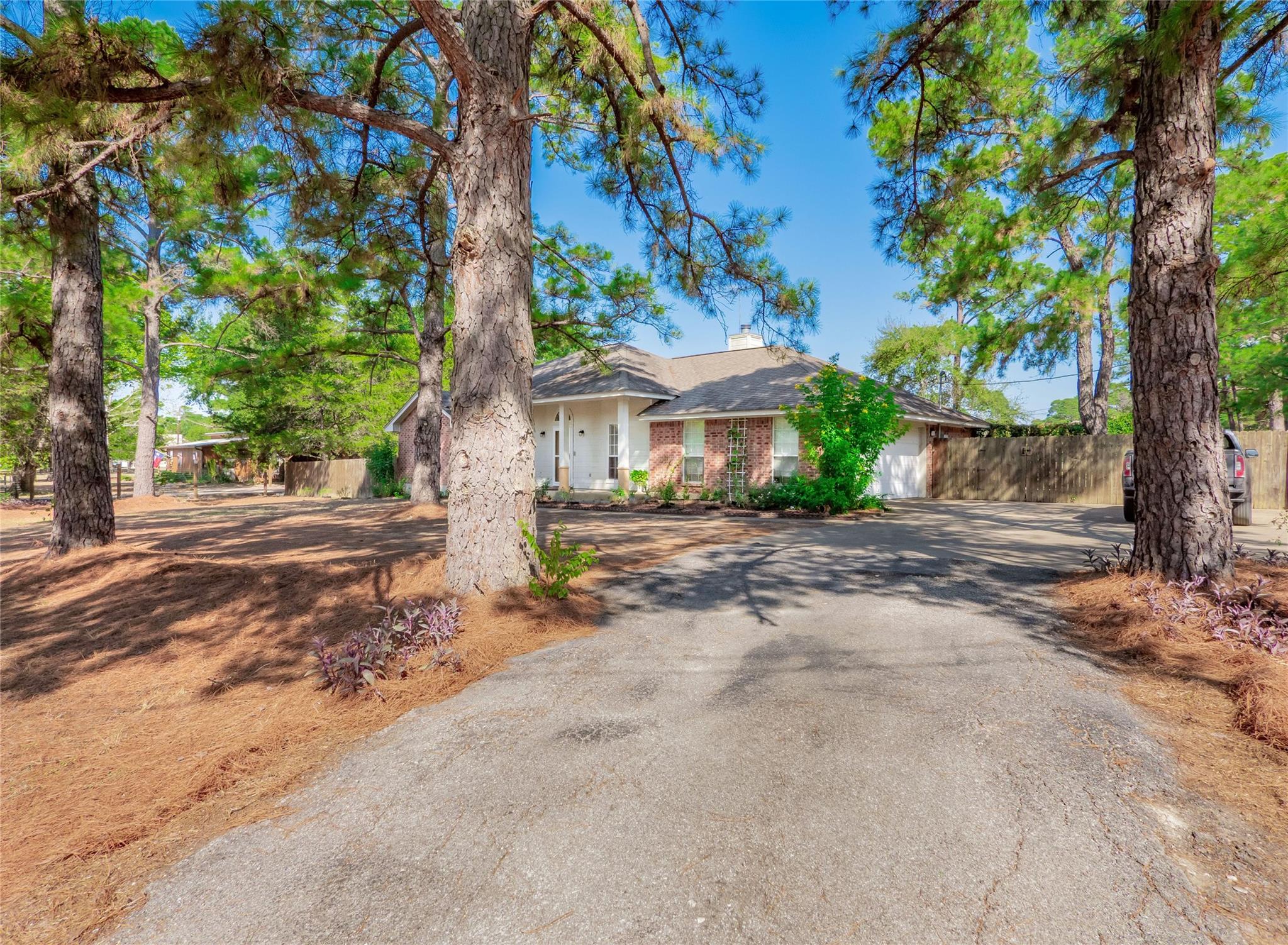 228 Old Firetower Rd, Bastrop, TX 78602