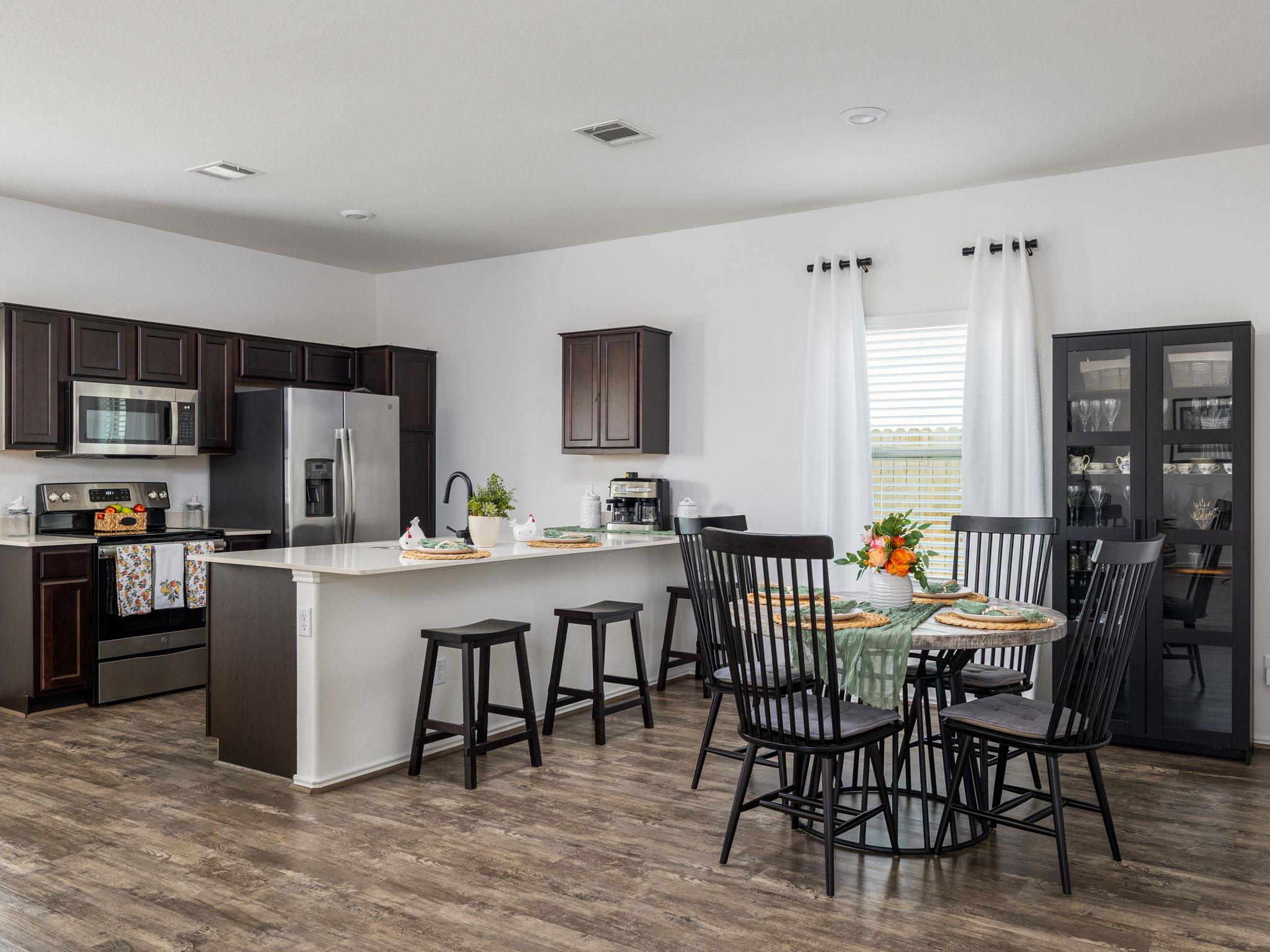 752 Circle Way # 35H, Jarrell, TX 76537