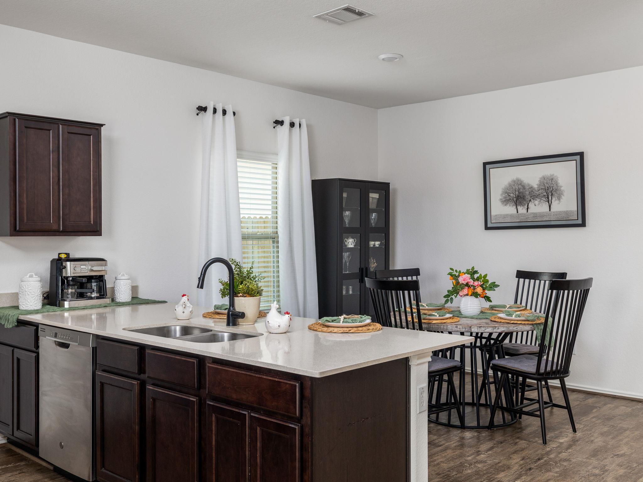 752 Circle Way # 35H, Jarrell, TX 76537