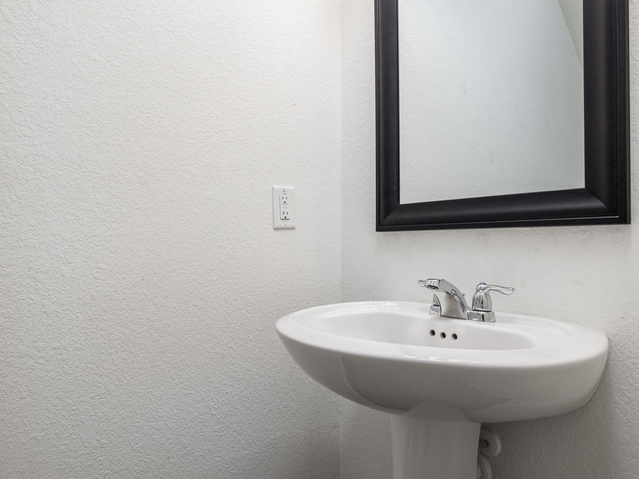 752 Circle Way # 35H, Jarrell, TX 76537