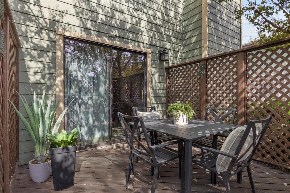 900 Taulbee Ln # 105, Austin, TX 78757