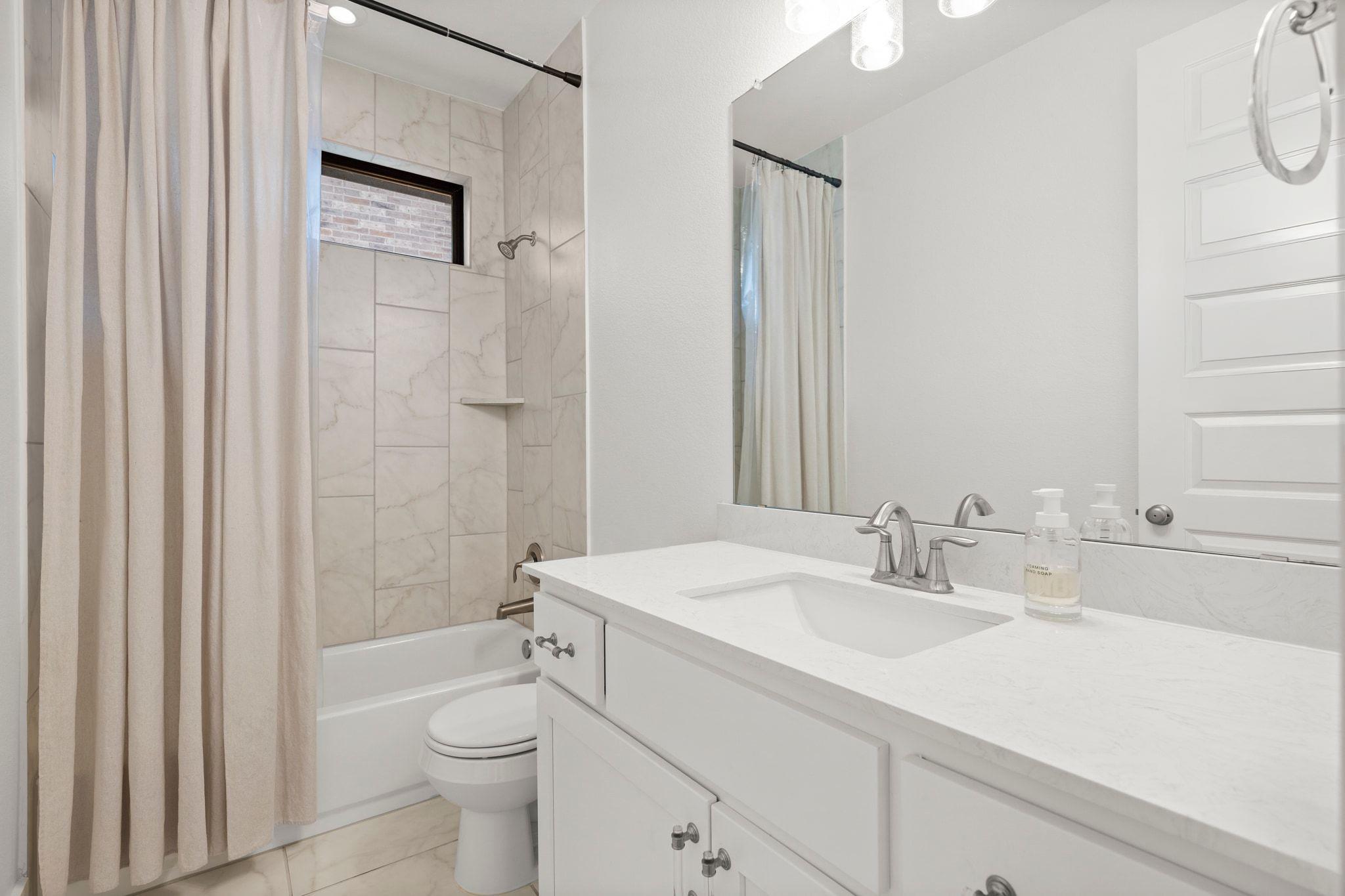 7804 Pace Ravine Dr, Lago Vista, TX 78645