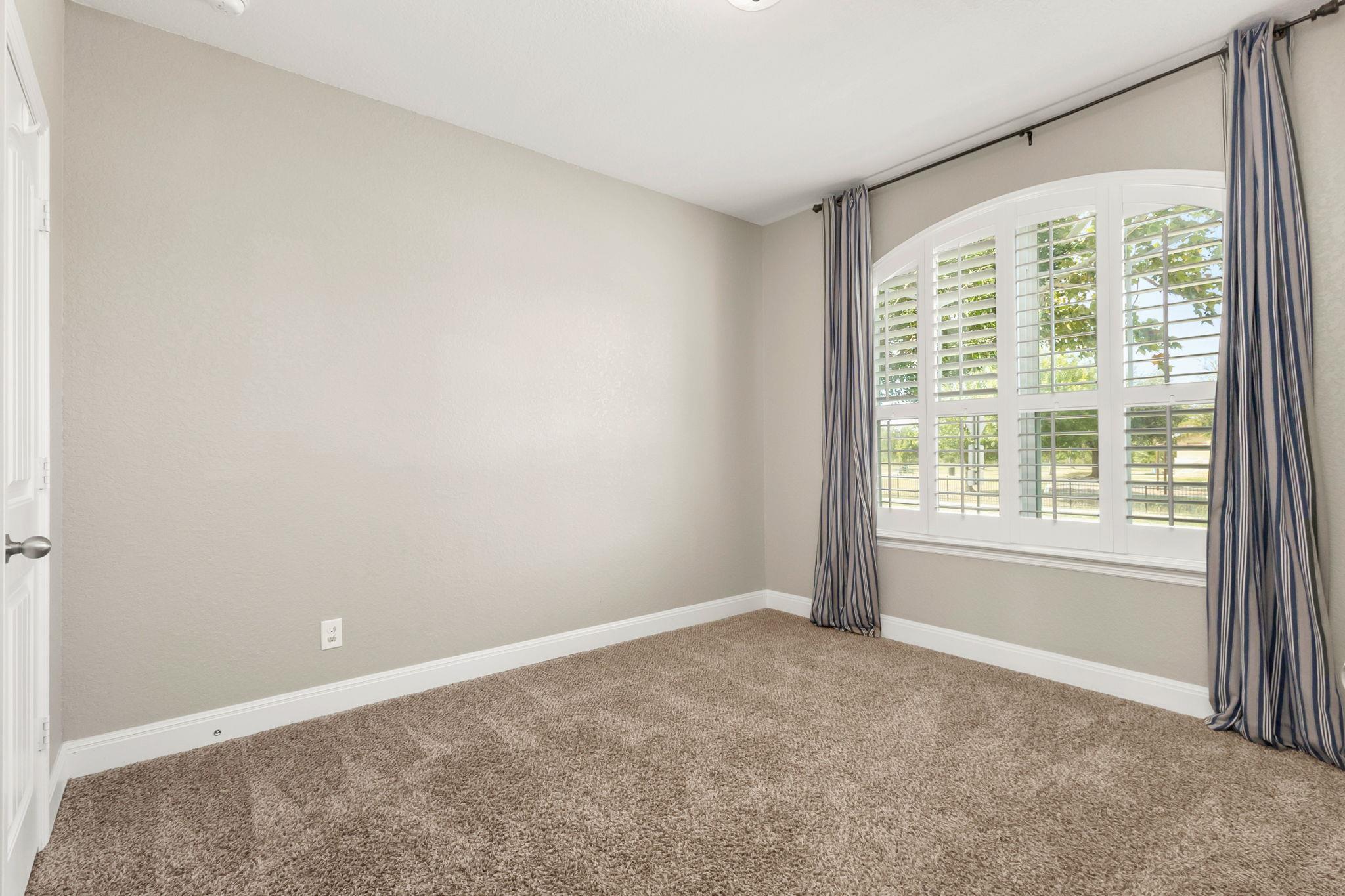 661 Bison Ln, Cibolo, TX 78108