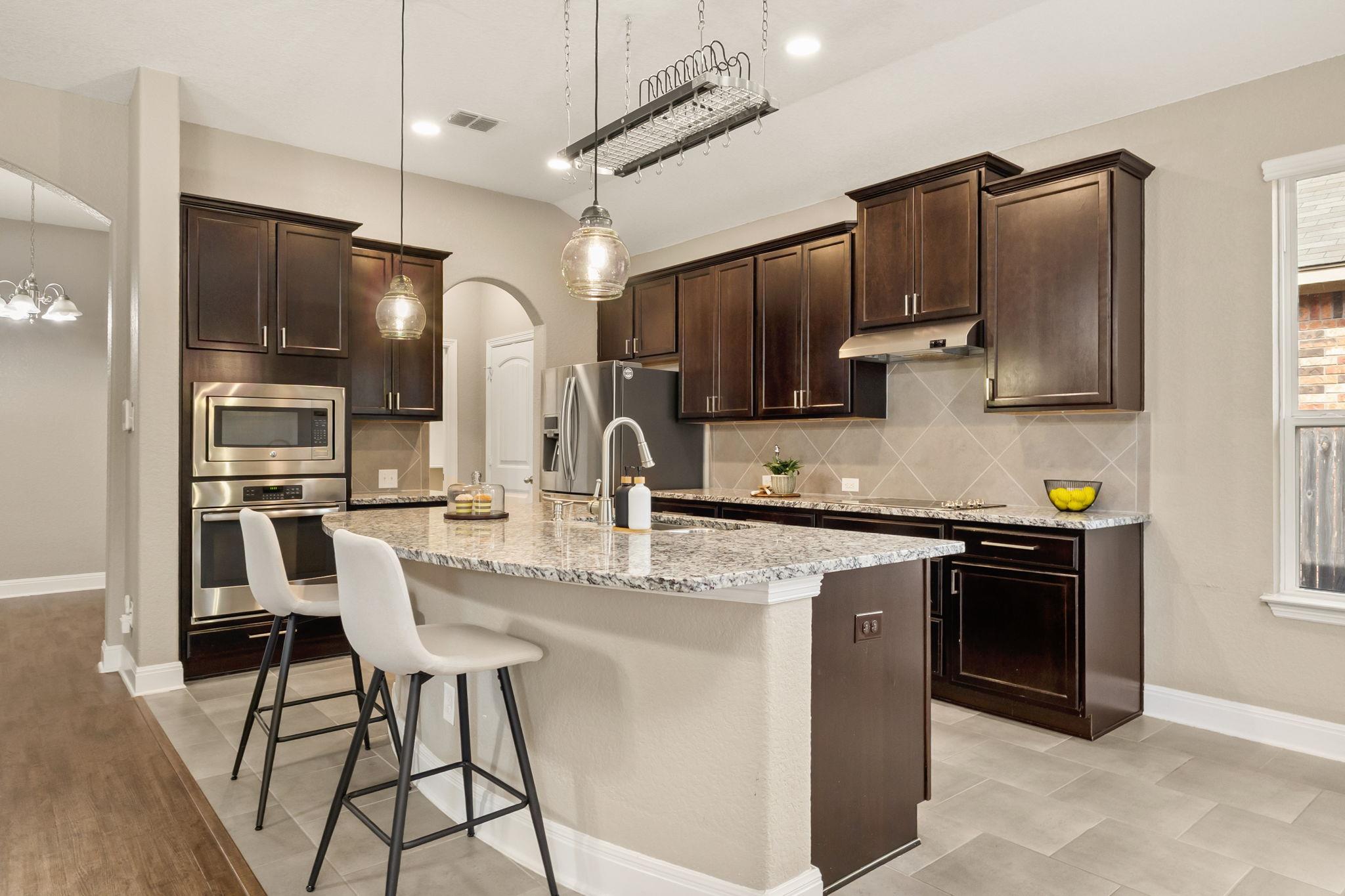 661 Bison Ln, Cibolo, TX 78108