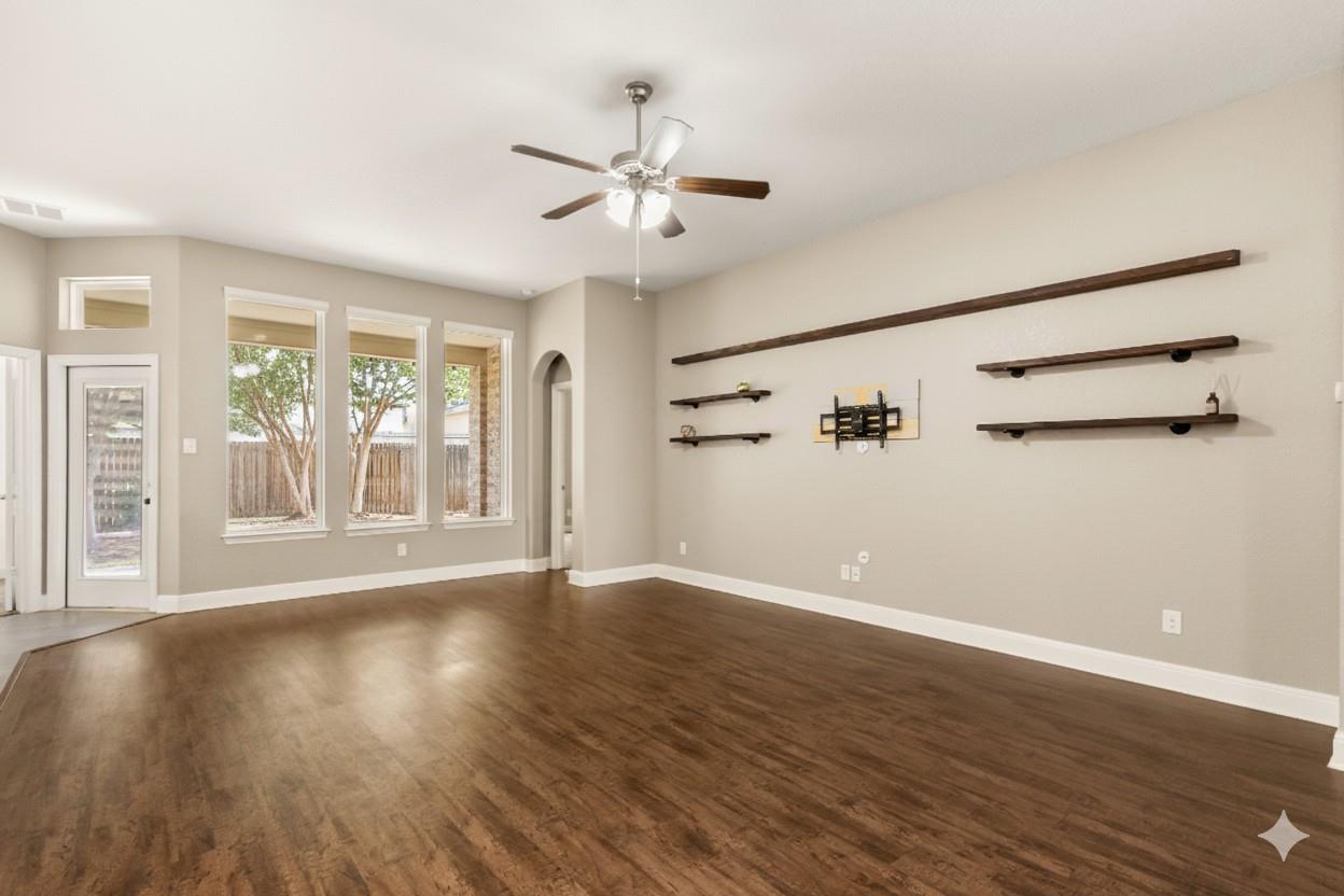 661 Bison Ln, Cibolo, TX 78108