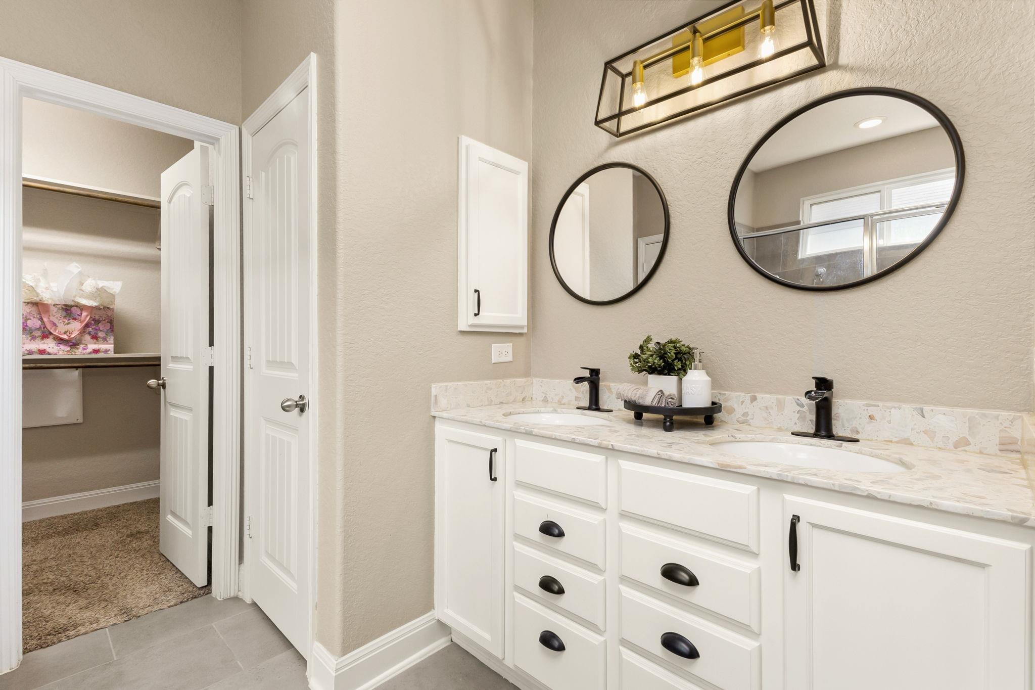 661 Bison Ln, Cibolo, TX 78108