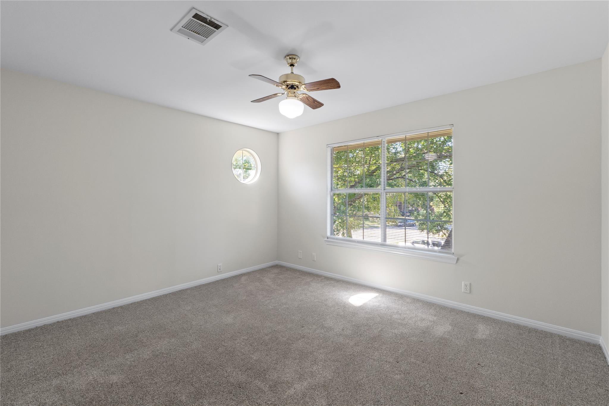 1124 Oaklands Dr, Round Rock, TX 78681