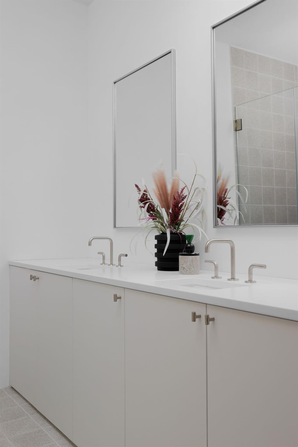 5205 Scenic View Dr, Austin, TX 78746