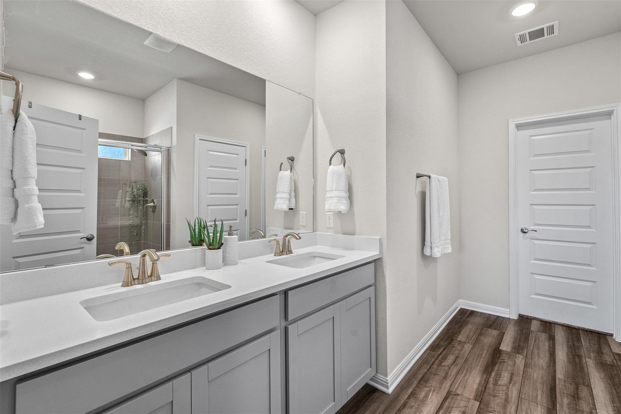 207 El Capitan Loop, Dripping Springs, TX 78620