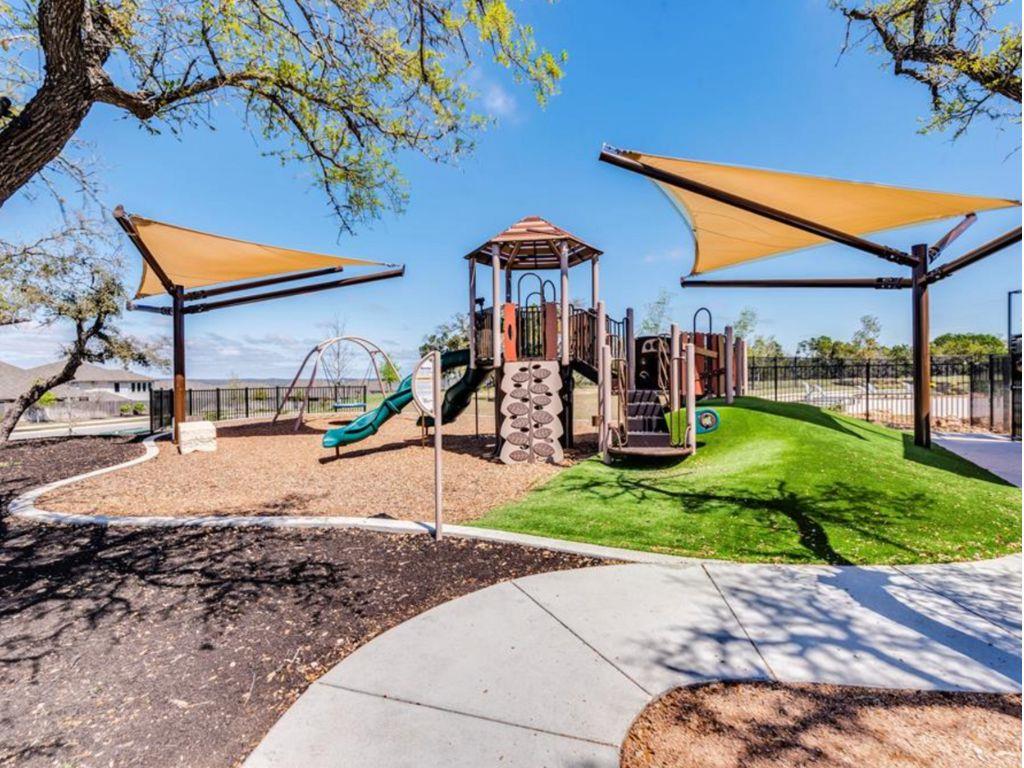 207 El Capitan Loop, Dripping Springs, TX 78620