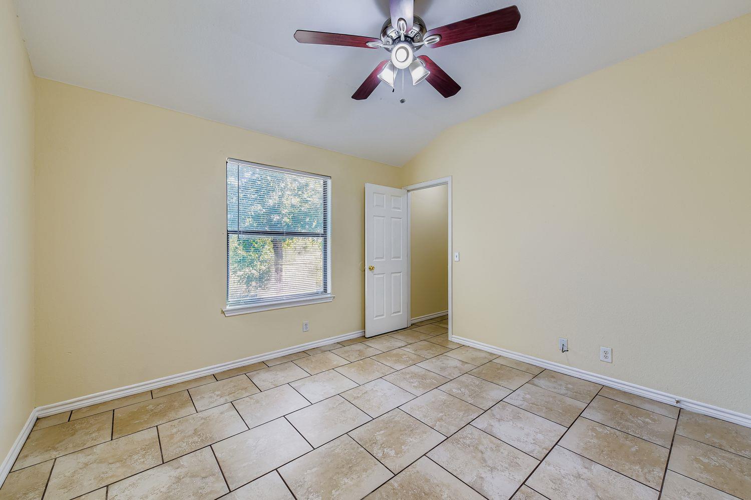 1010-1014 Trail Driver Cv, Georgetown, TX 78626