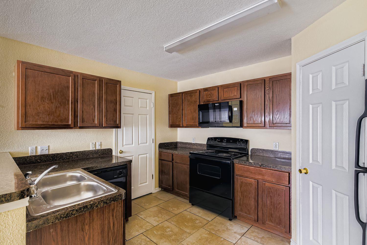 1010-1014 Trail Driver Cv, Georgetown, TX 78626