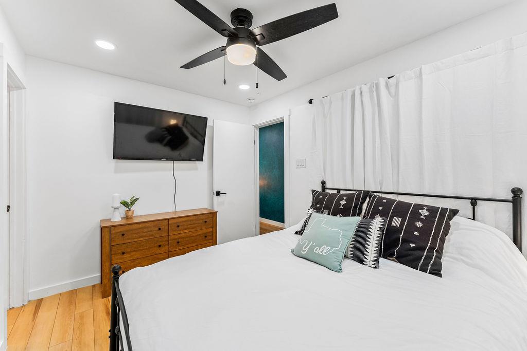 1840 Burton Dr # 172, Austin, TX 78741