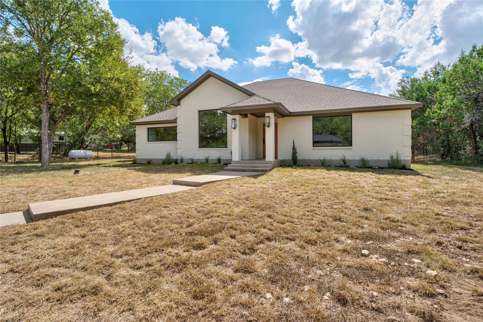 115 Signal Hill Dr, Leander, TX 78641