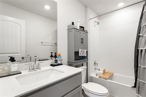 288 Caddo Bnd, Kyle, TX 78640