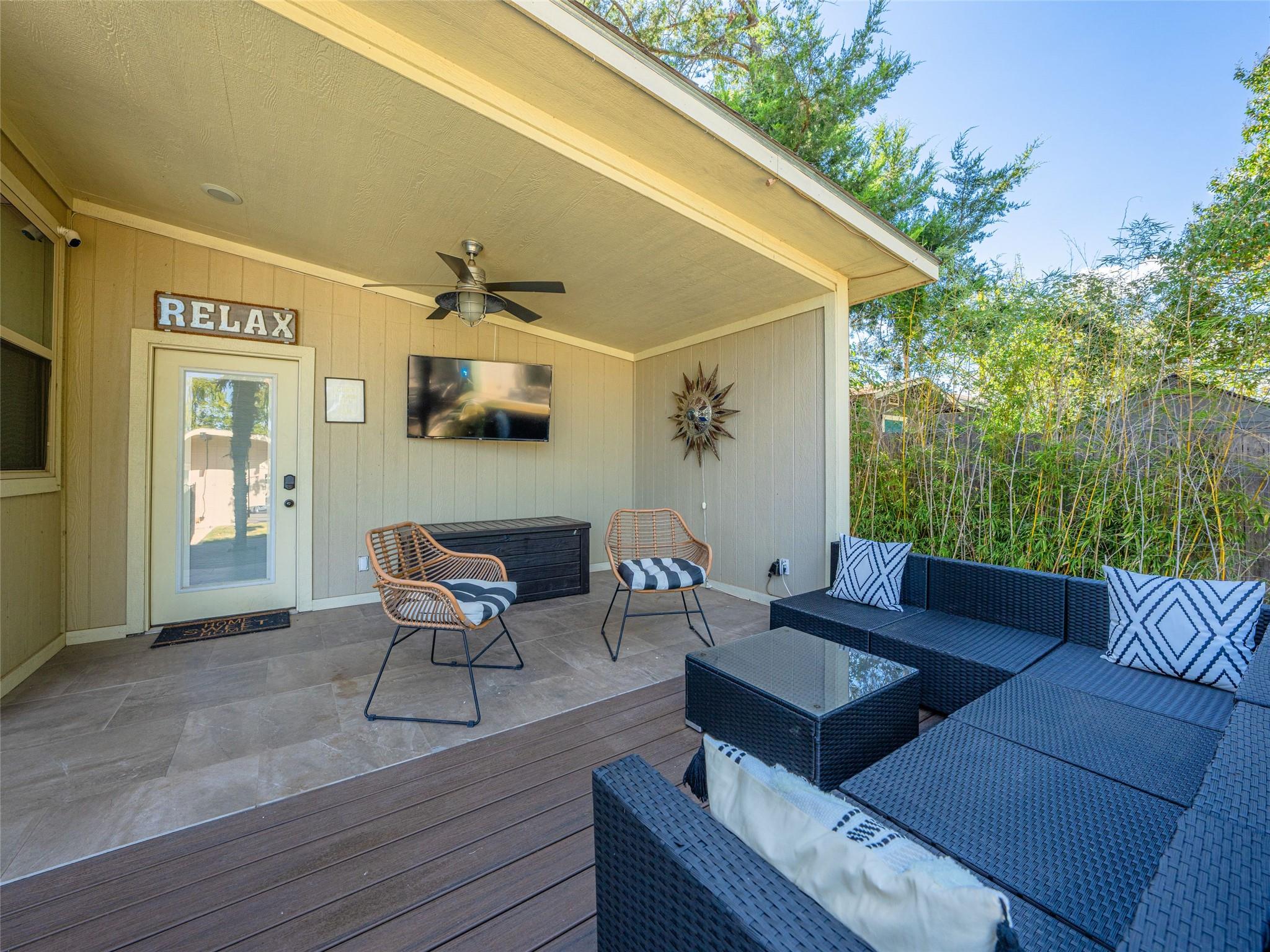 907 W Travis St, Fredericksburg, TX 78624